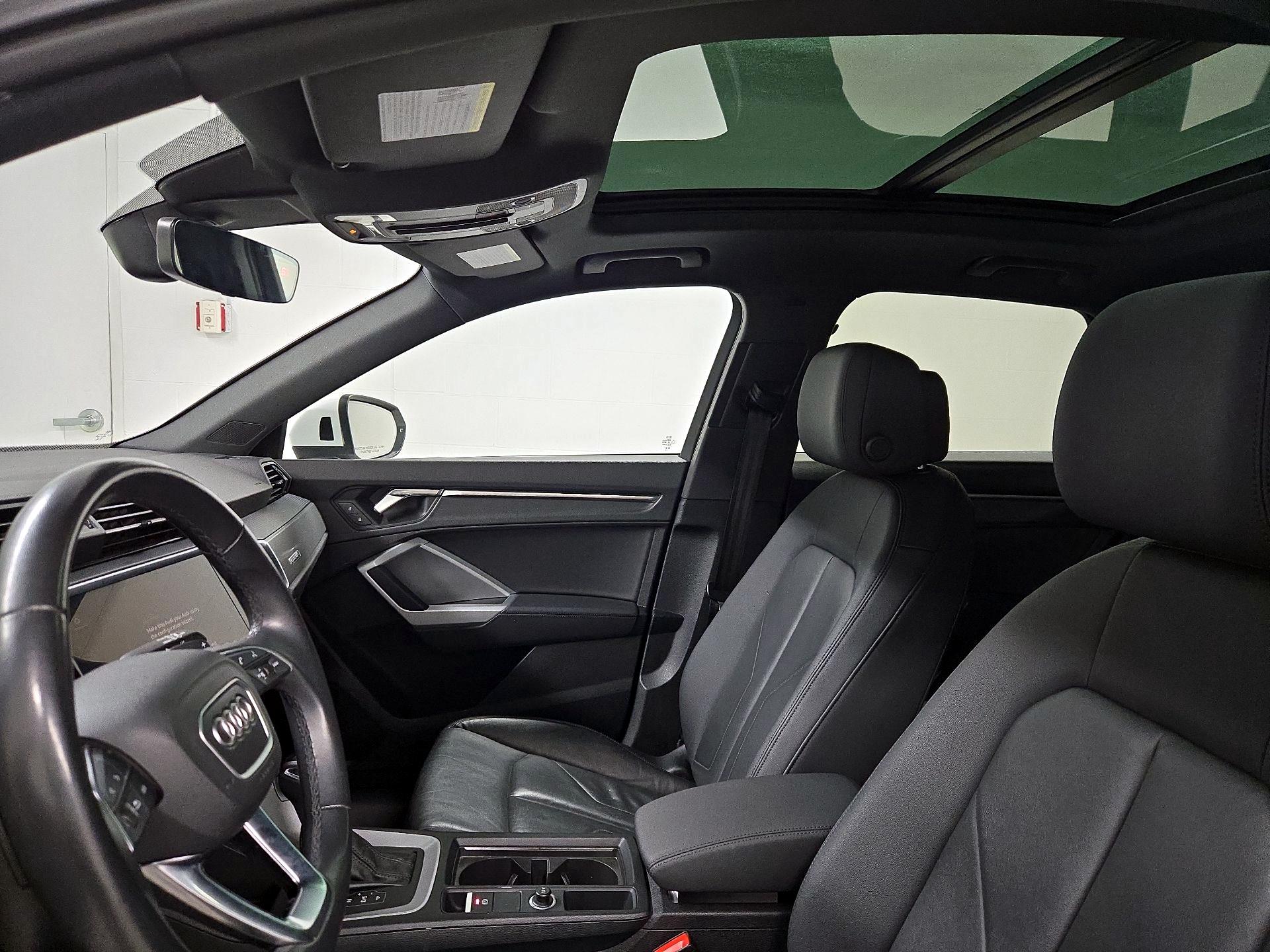 Thumbnail: 2023 Audi Q3 - 19