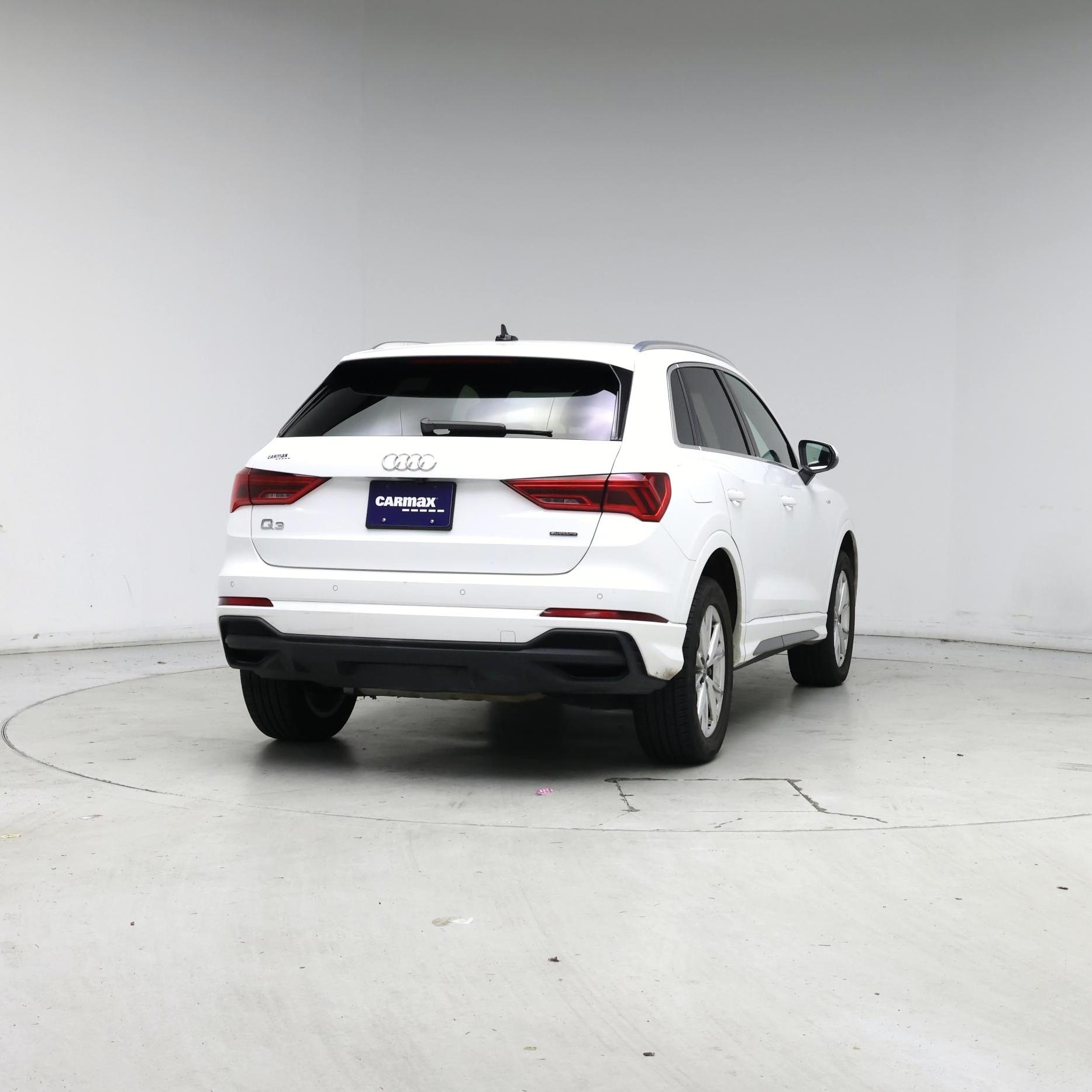 Thumbnail: 2023 Audi Q3 - 8