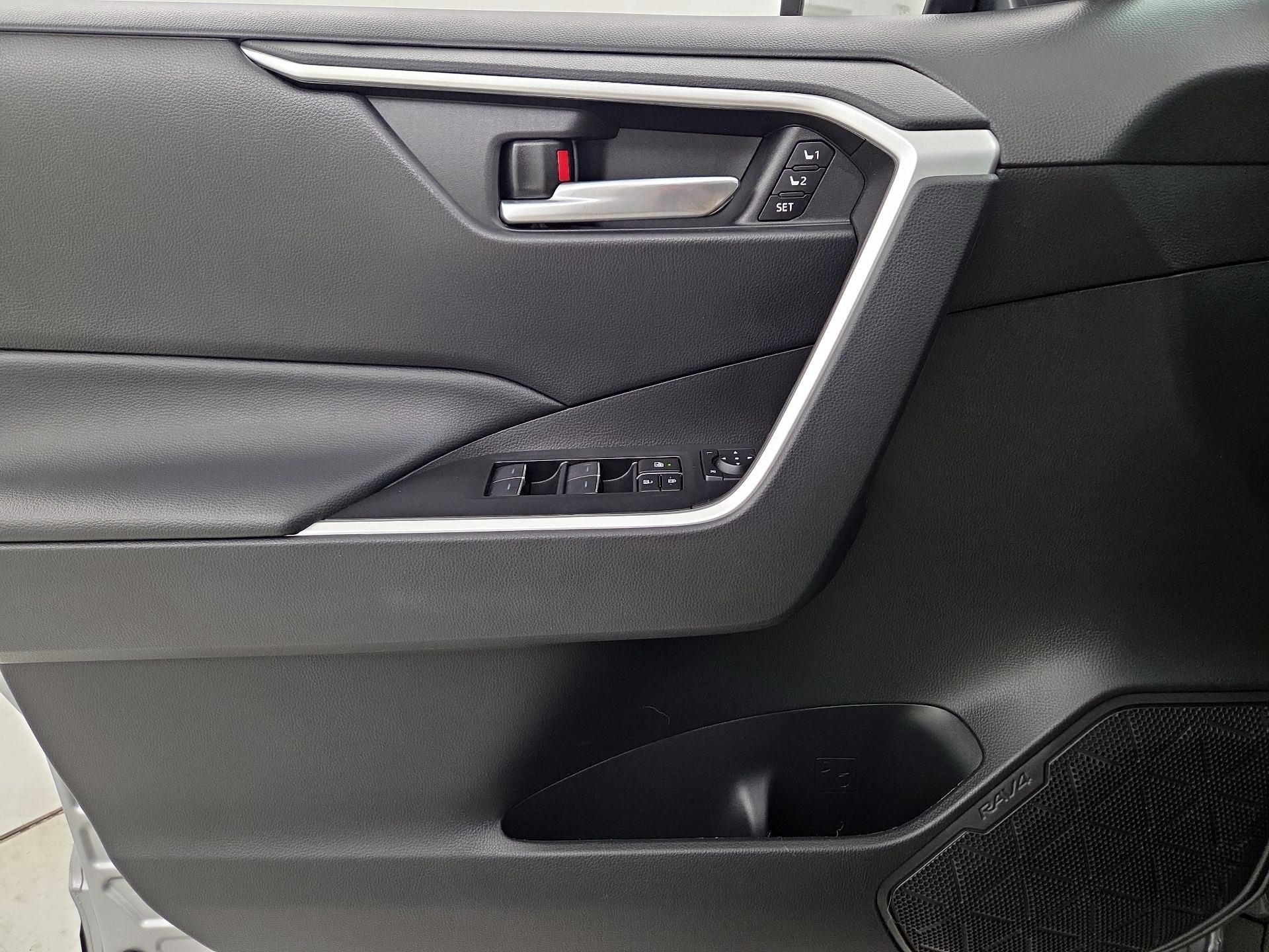 Thumbnail: 2023 Toyota RAV4 - 12