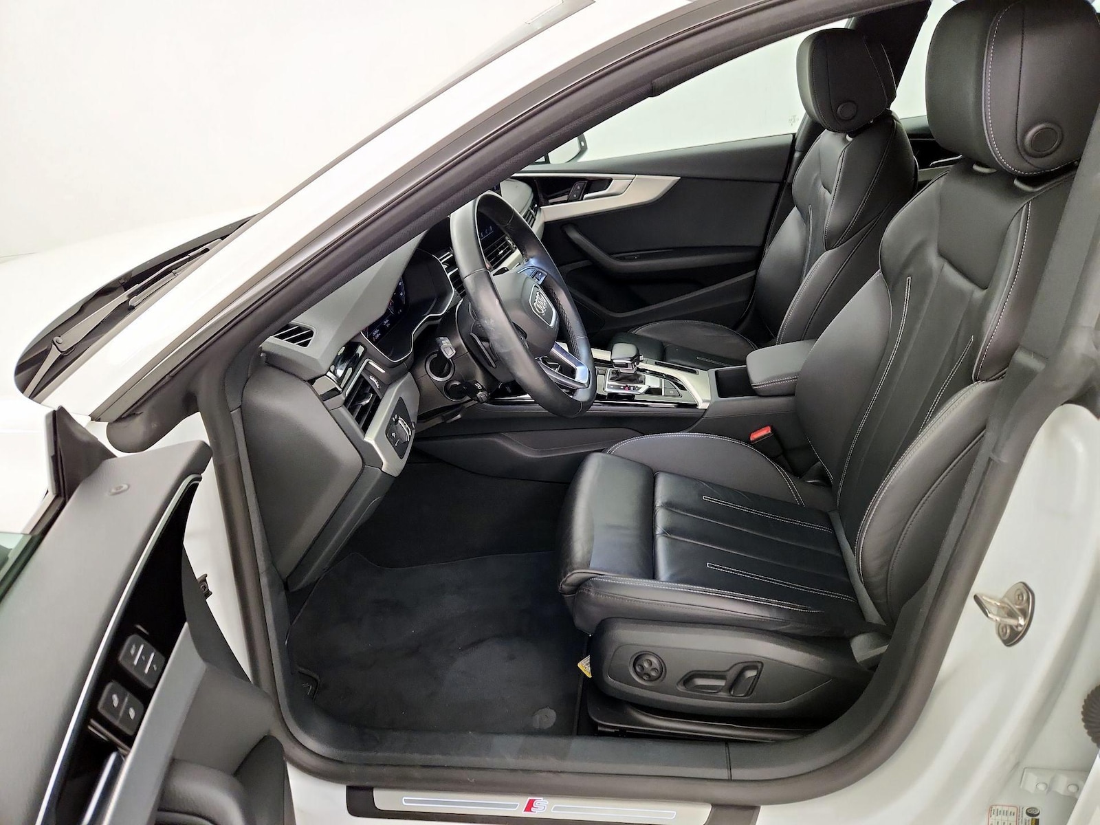 2025 Audi A5 Sportback Premium - Photo 12