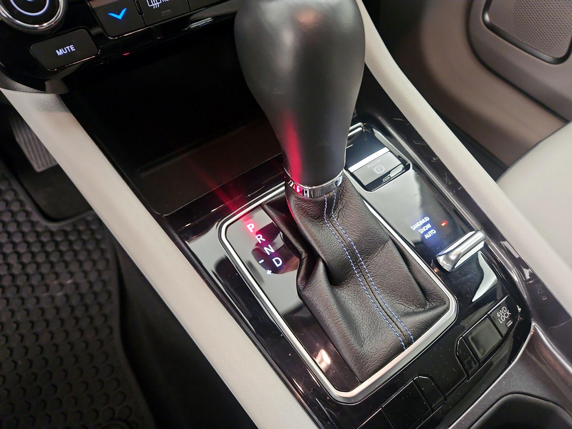 Thumbnail: 2022 Jeep Compass - 17