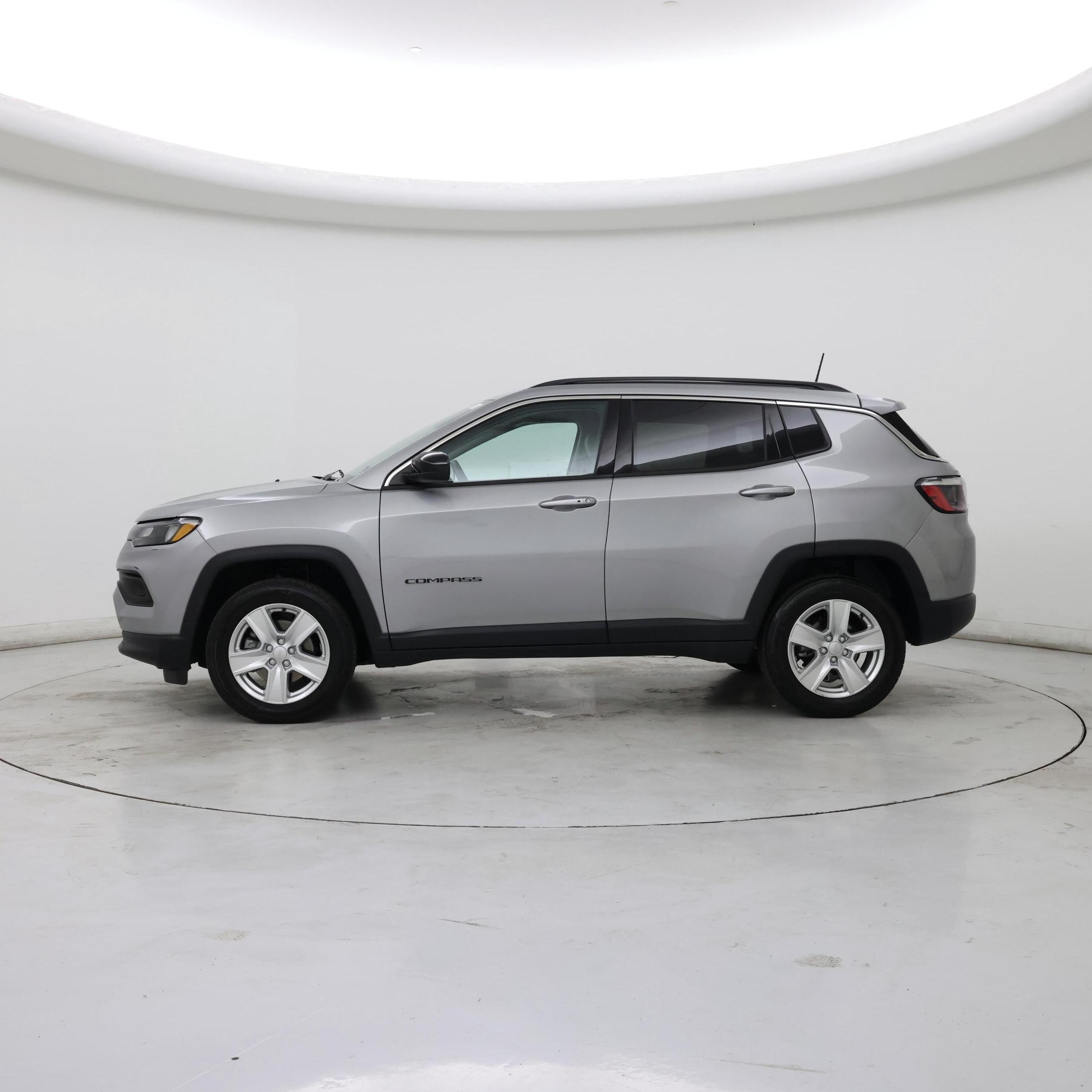 Thumbnail: 2022 Jeep Compass - 3