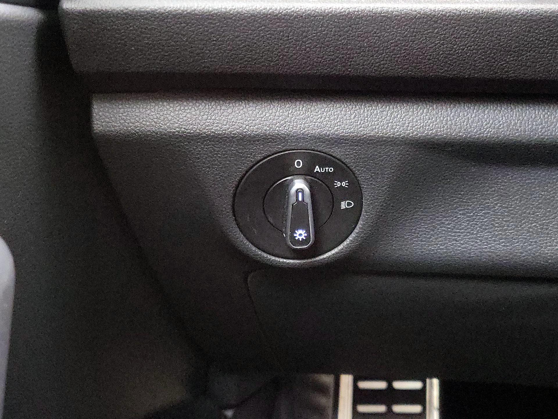 Thumbnail: 2023 Volkswagen Jetta - 13