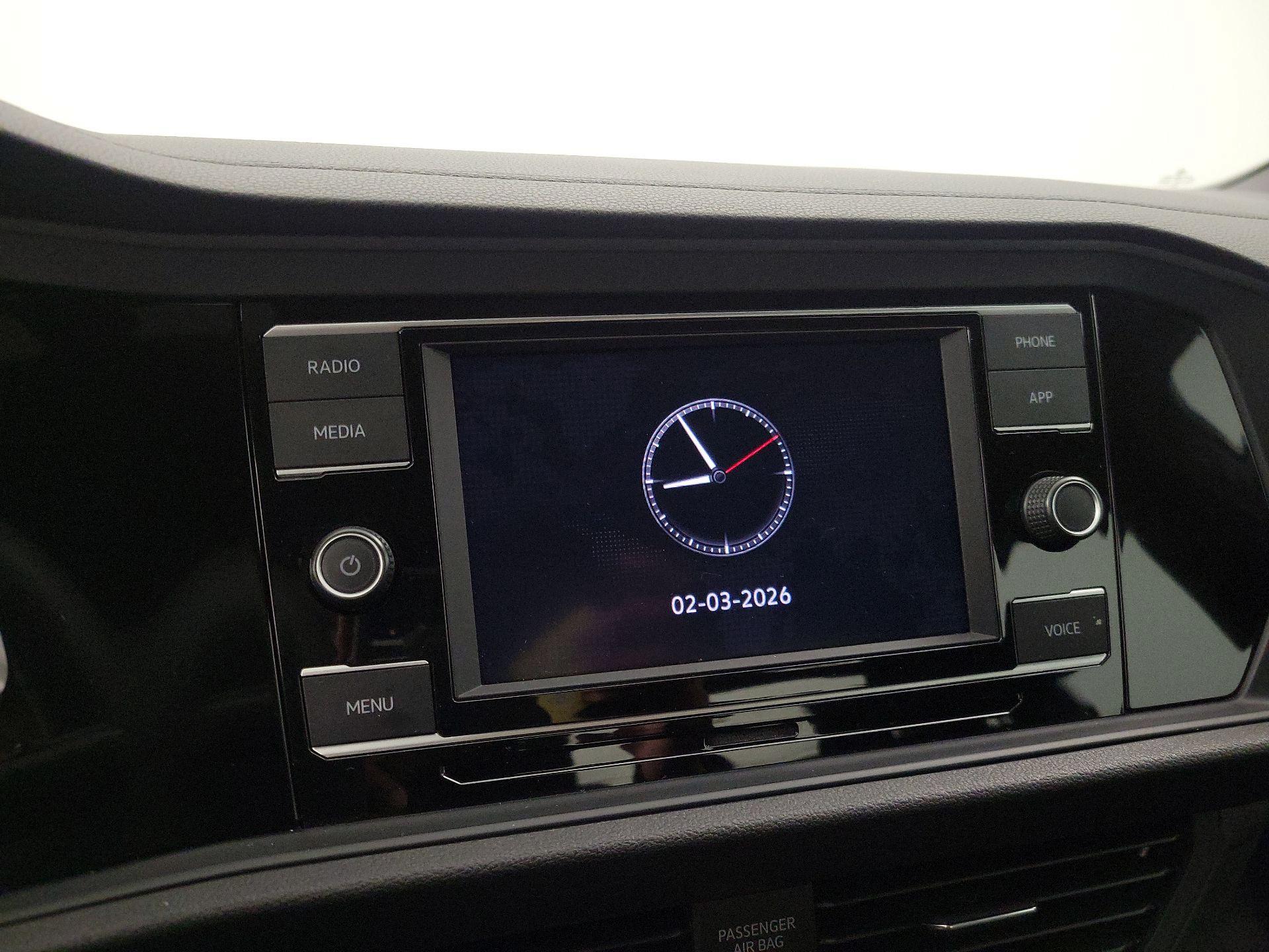 Thumbnail: 2023 Volkswagen Jetta - 15