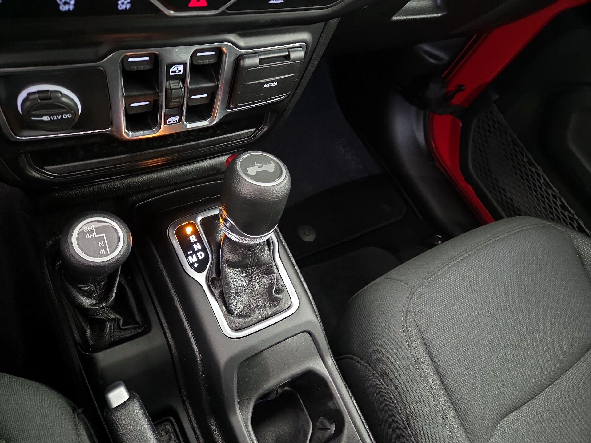 Thumbnail: 2021 Jeep Wrangler - 17