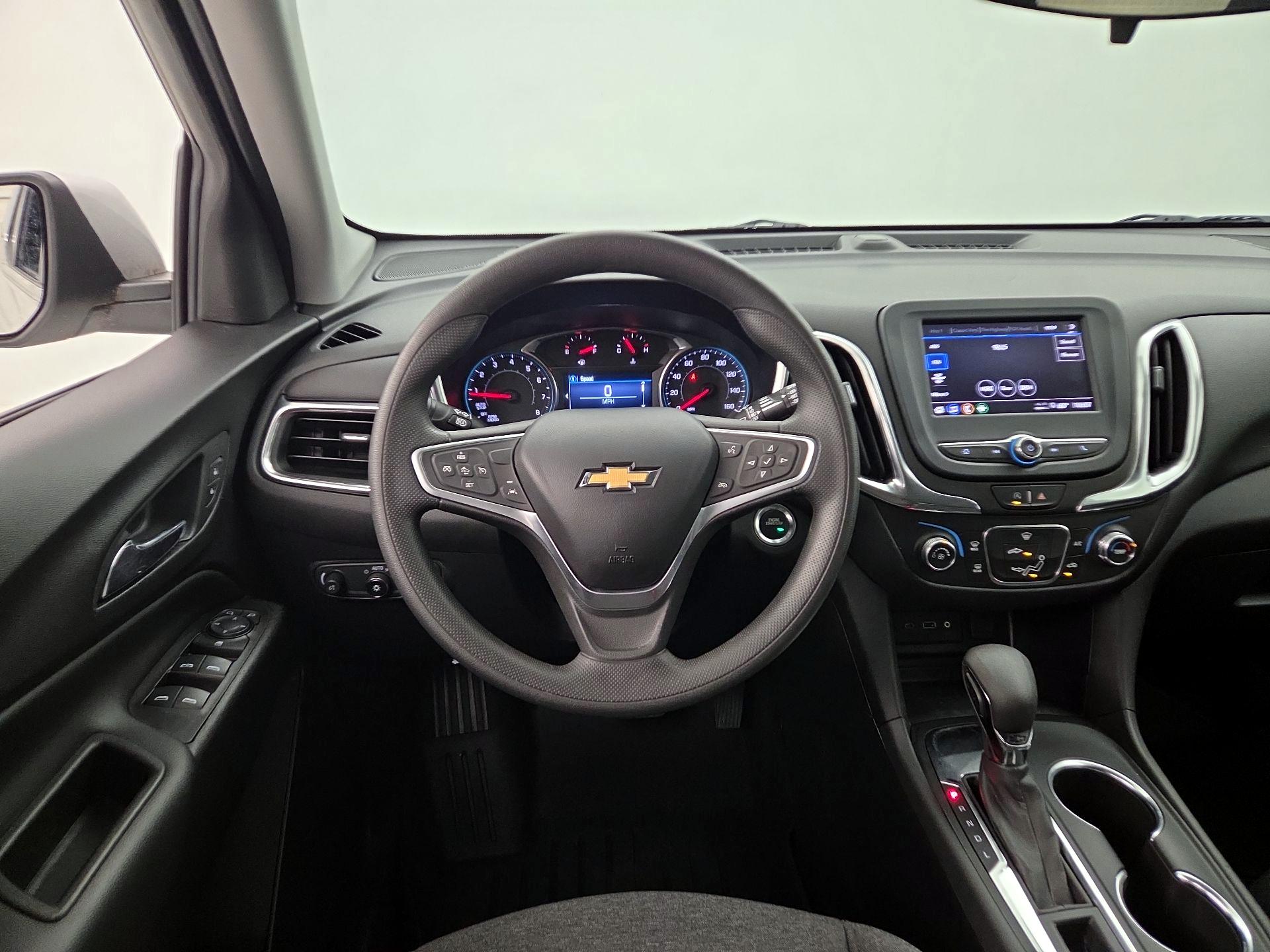 Thumbnail: 2022 Chevrolet Equinox - 10