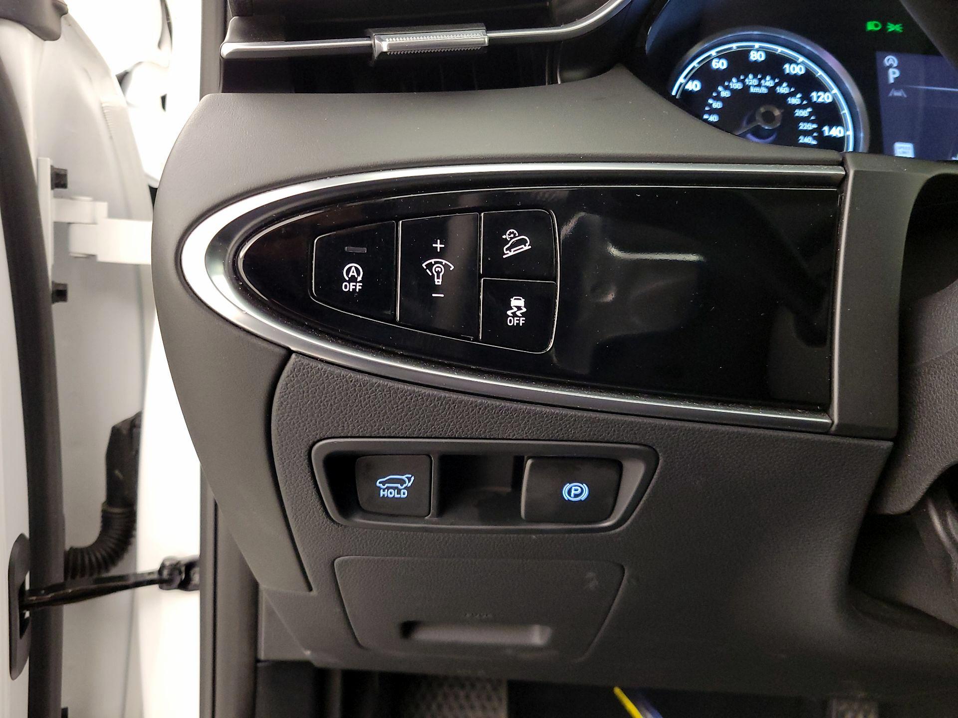 Thumbnail: 2025 Genesis GV70 - 13