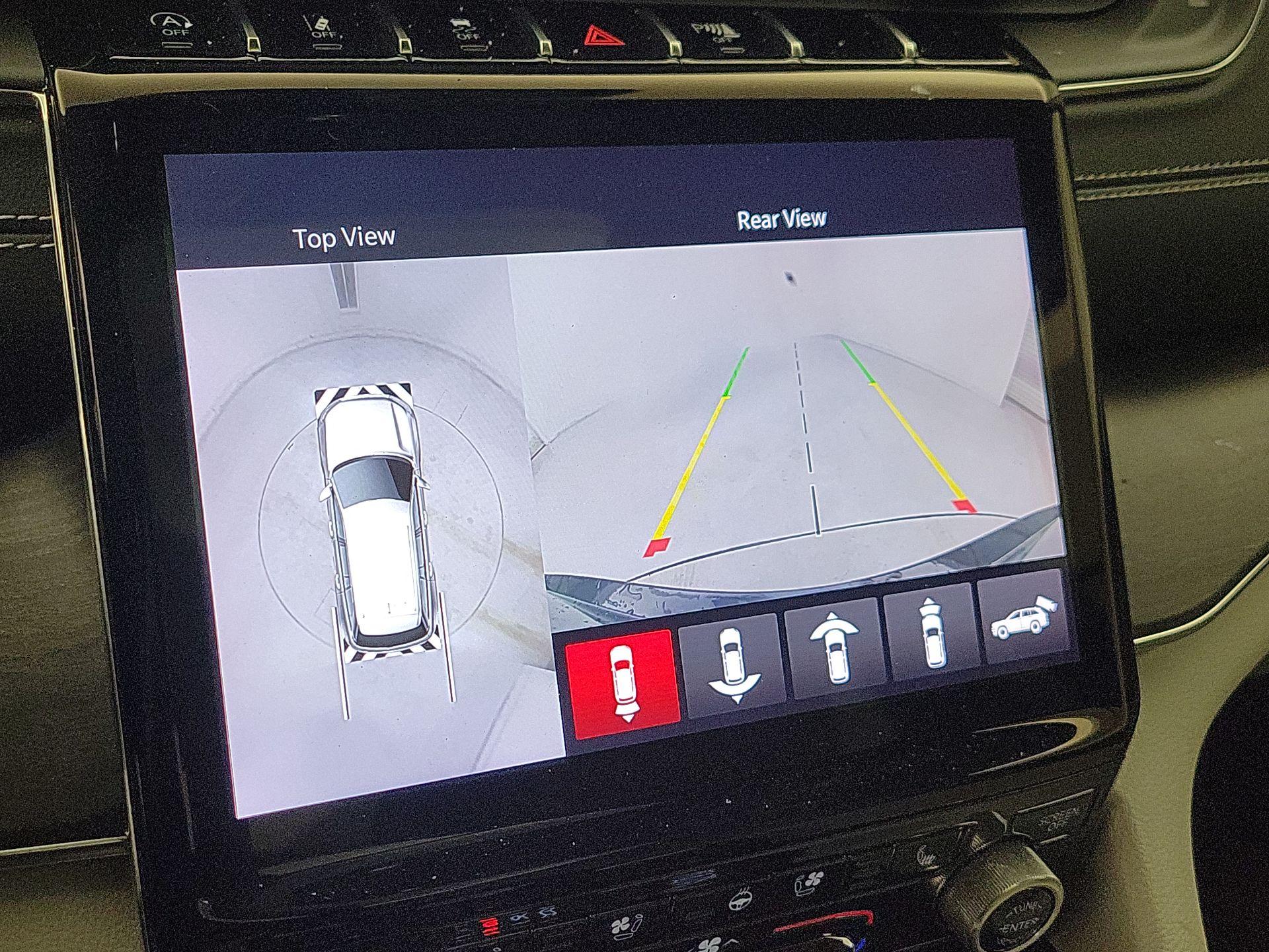 Thumbnail: 2023 Jeep Grand Cherokee - 14