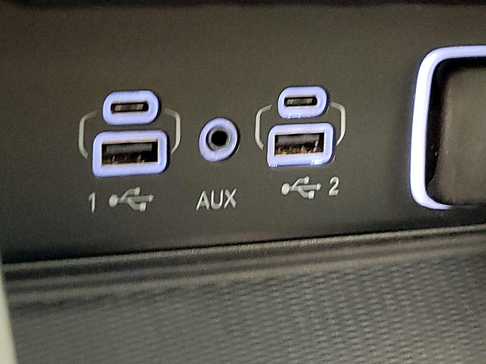 Thumbnail: 2023 Jeep Grand Cherokee - 18