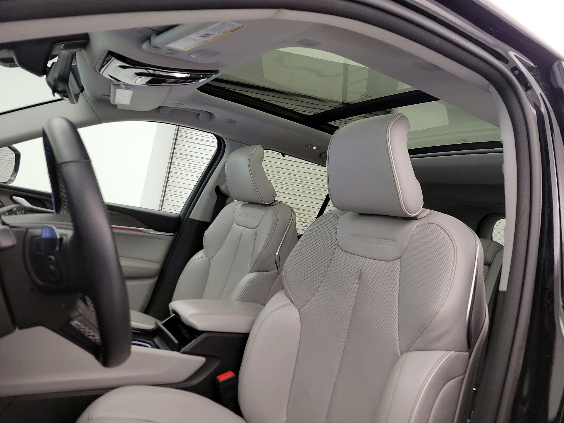 Thumbnail: 2023 Jeep Grand Cherokee - 19