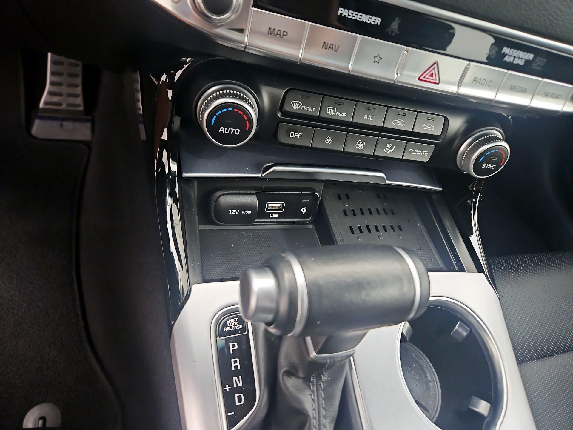 Thumbnail: 2022 Kia Stinger - 18