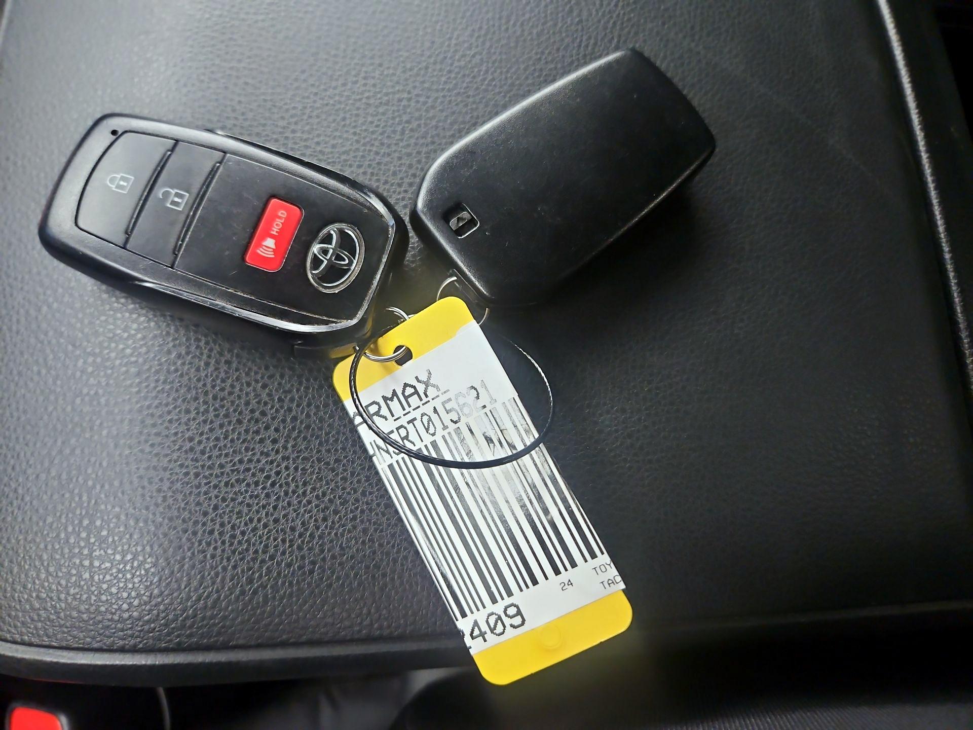 Thumbnail: 2024 Toyota Tacoma - 19