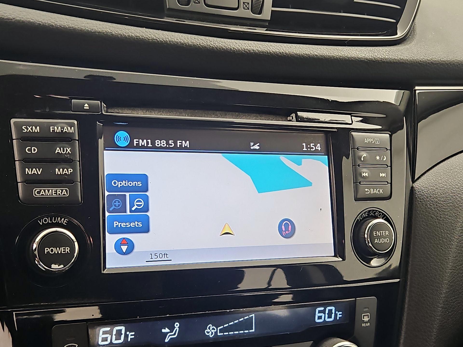 Thumbnail: 2017 Nissan Rogue Sport - 14