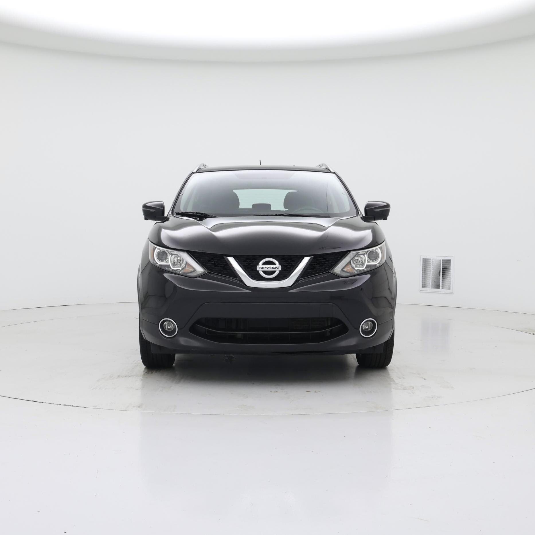 Thumbnail: 2017 Nissan Rogue Sport - 5