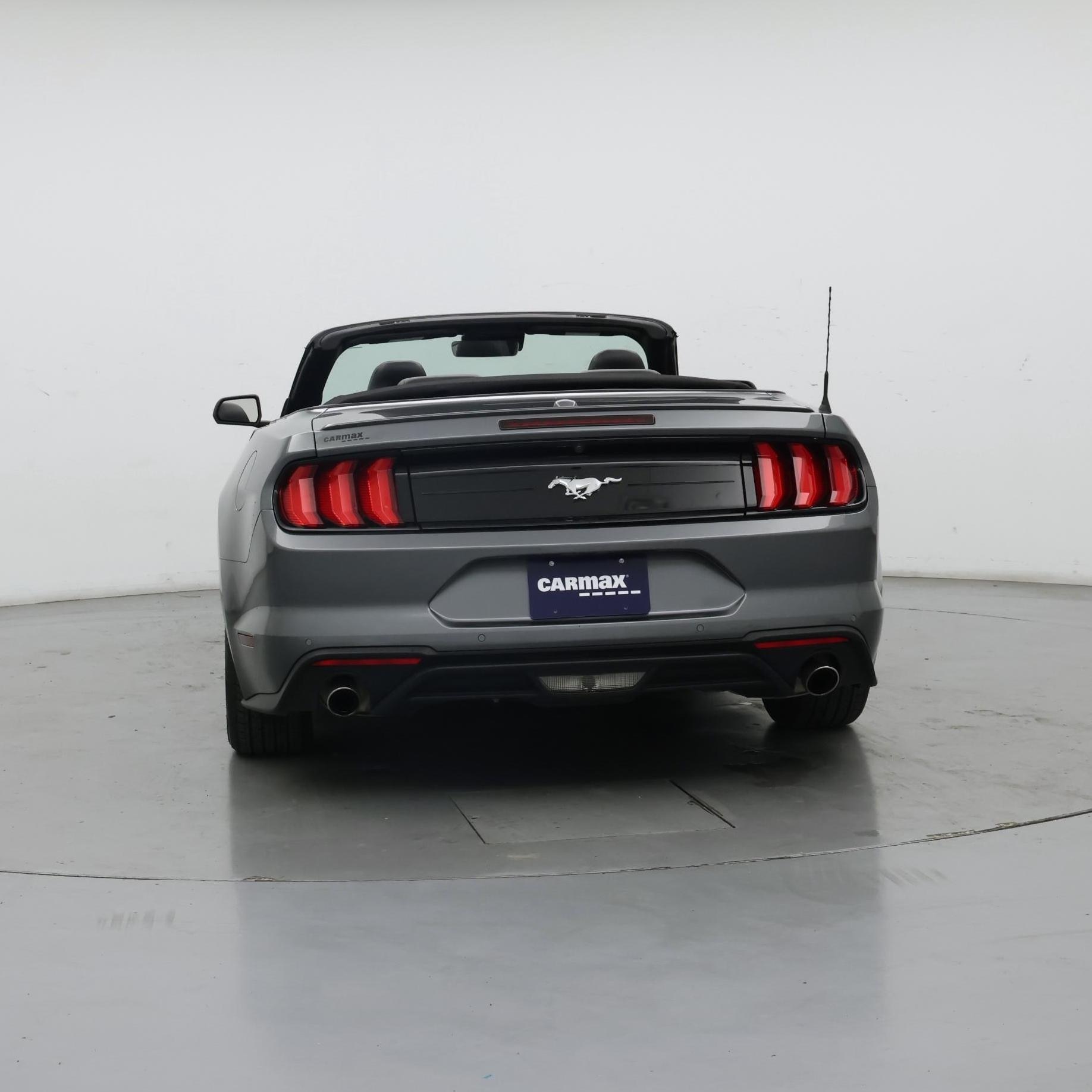 Thumbnail: 2022 Ford Mustang - 6