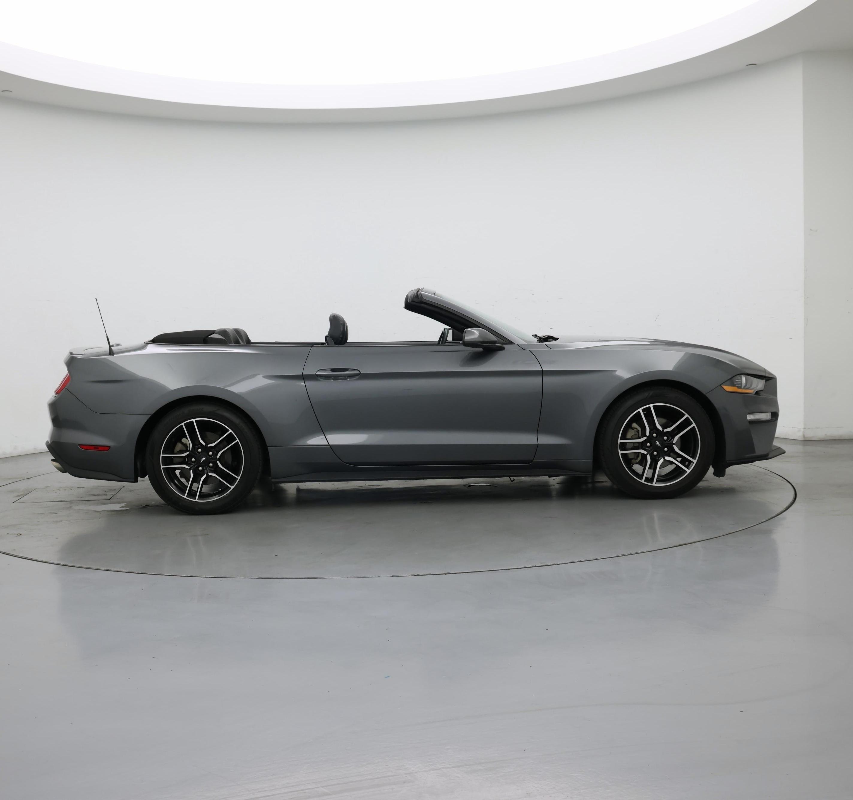 Thumbnail: 2022 Ford Mustang - 7