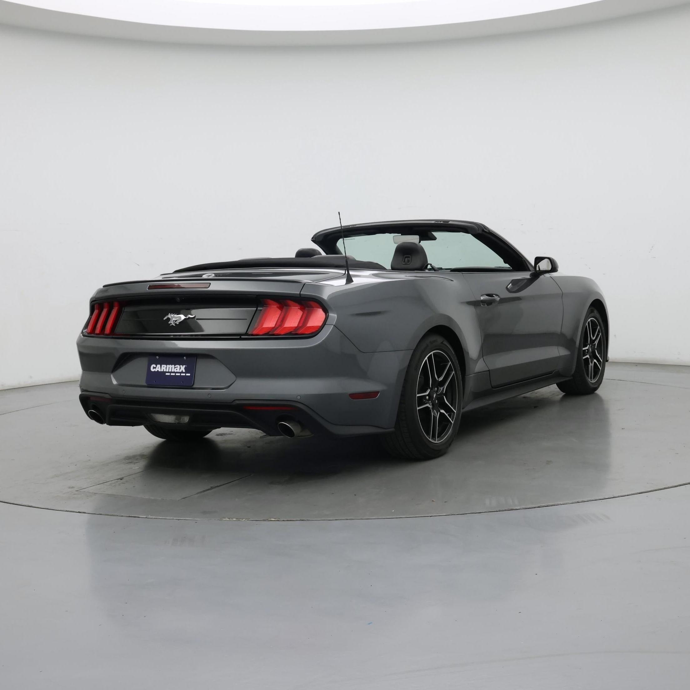 Thumbnail: 2022 Ford Mustang - 8