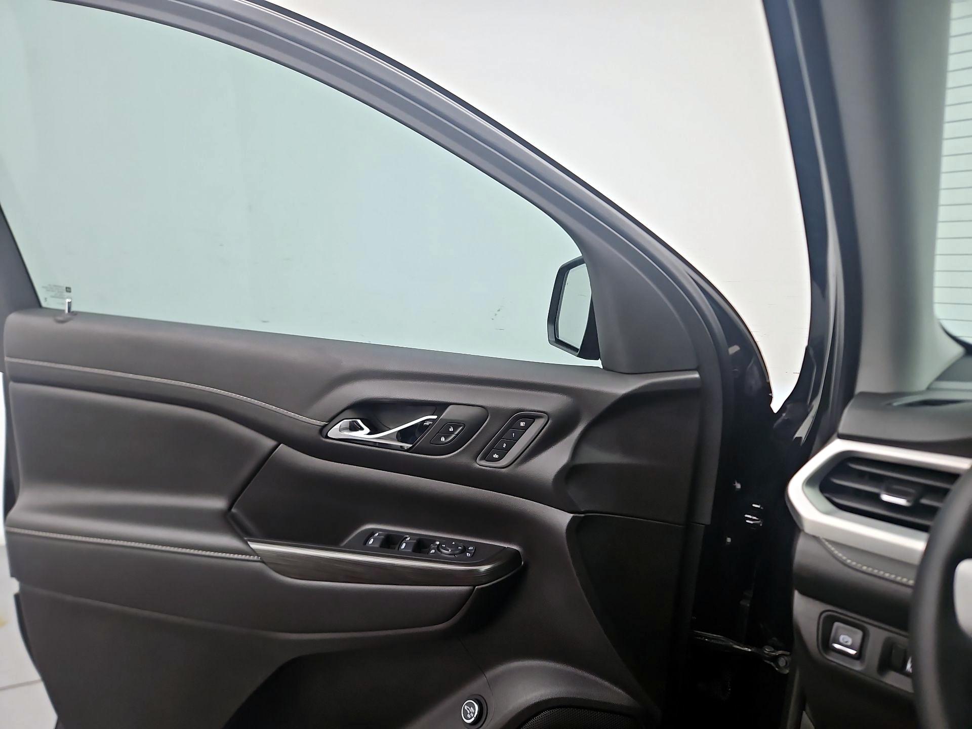 Thumbnail: 2023 GMC Acadia - 12