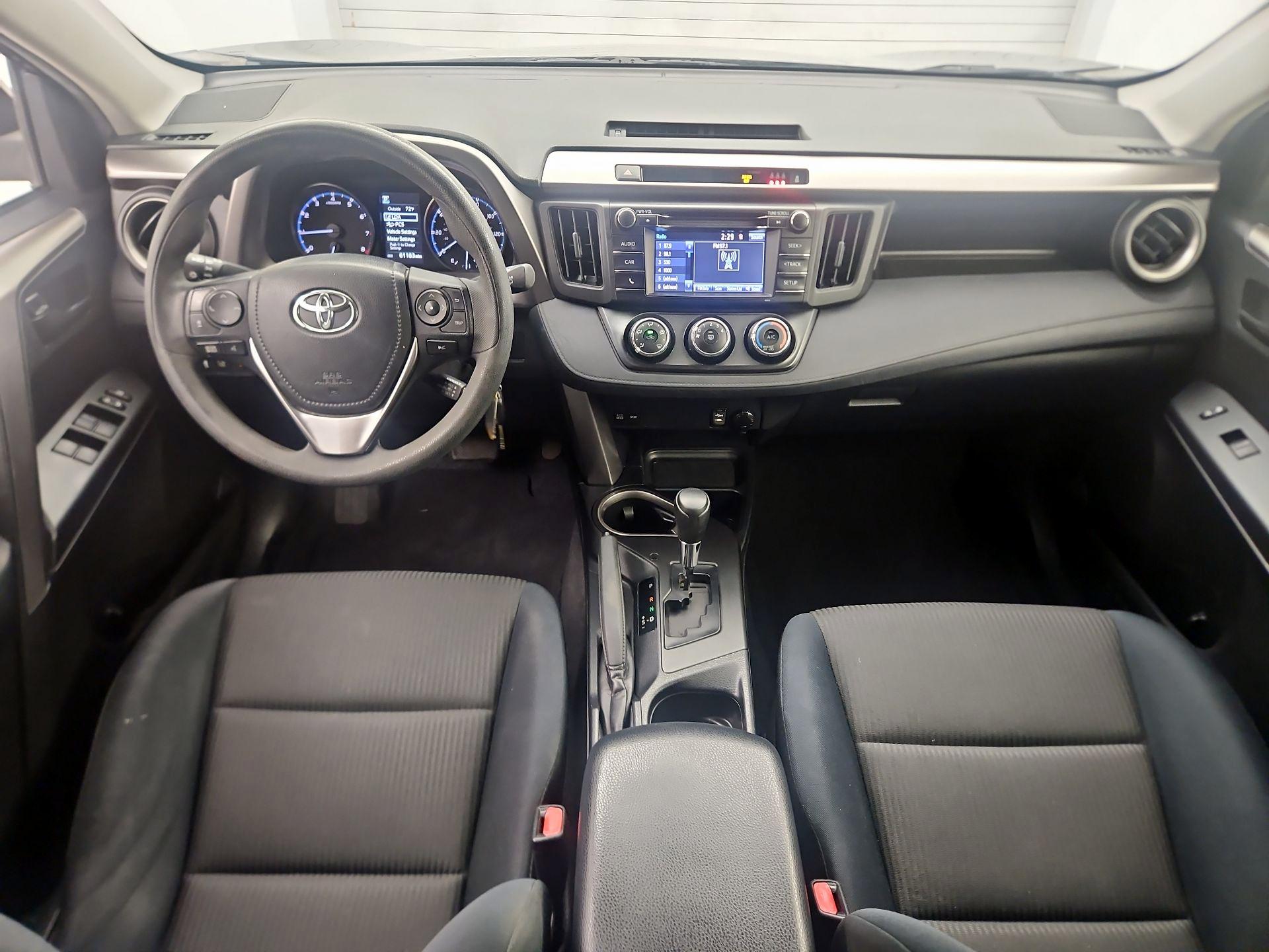 Thumbnail: 2017 Toyota RAV4 - 9