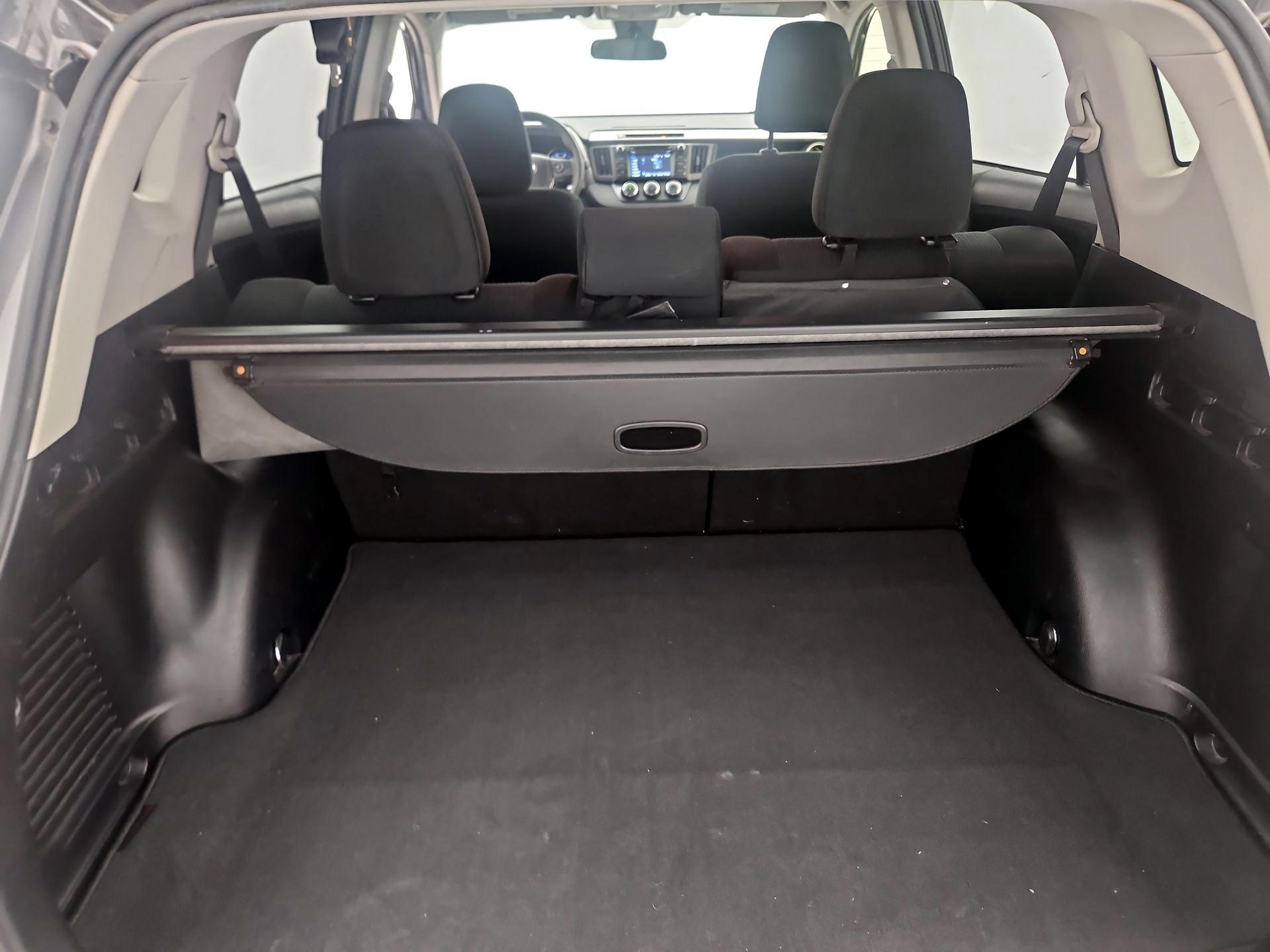 Thumbnail: 2017 Toyota RAV4 - 19