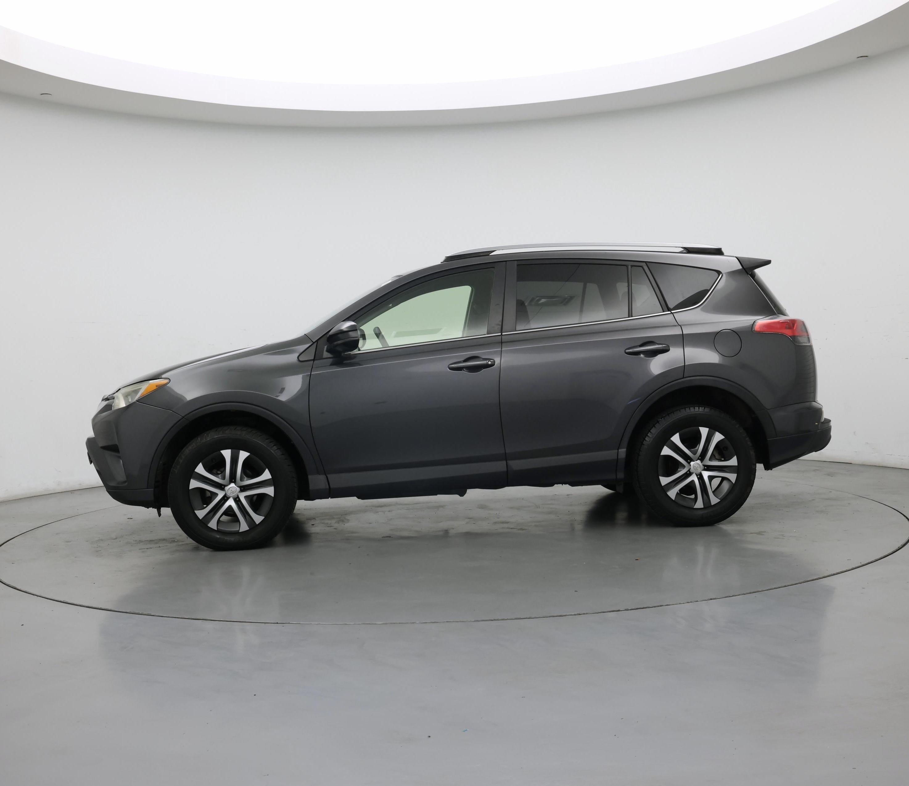 Thumbnail: 2017 Toyota RAV4 - 3