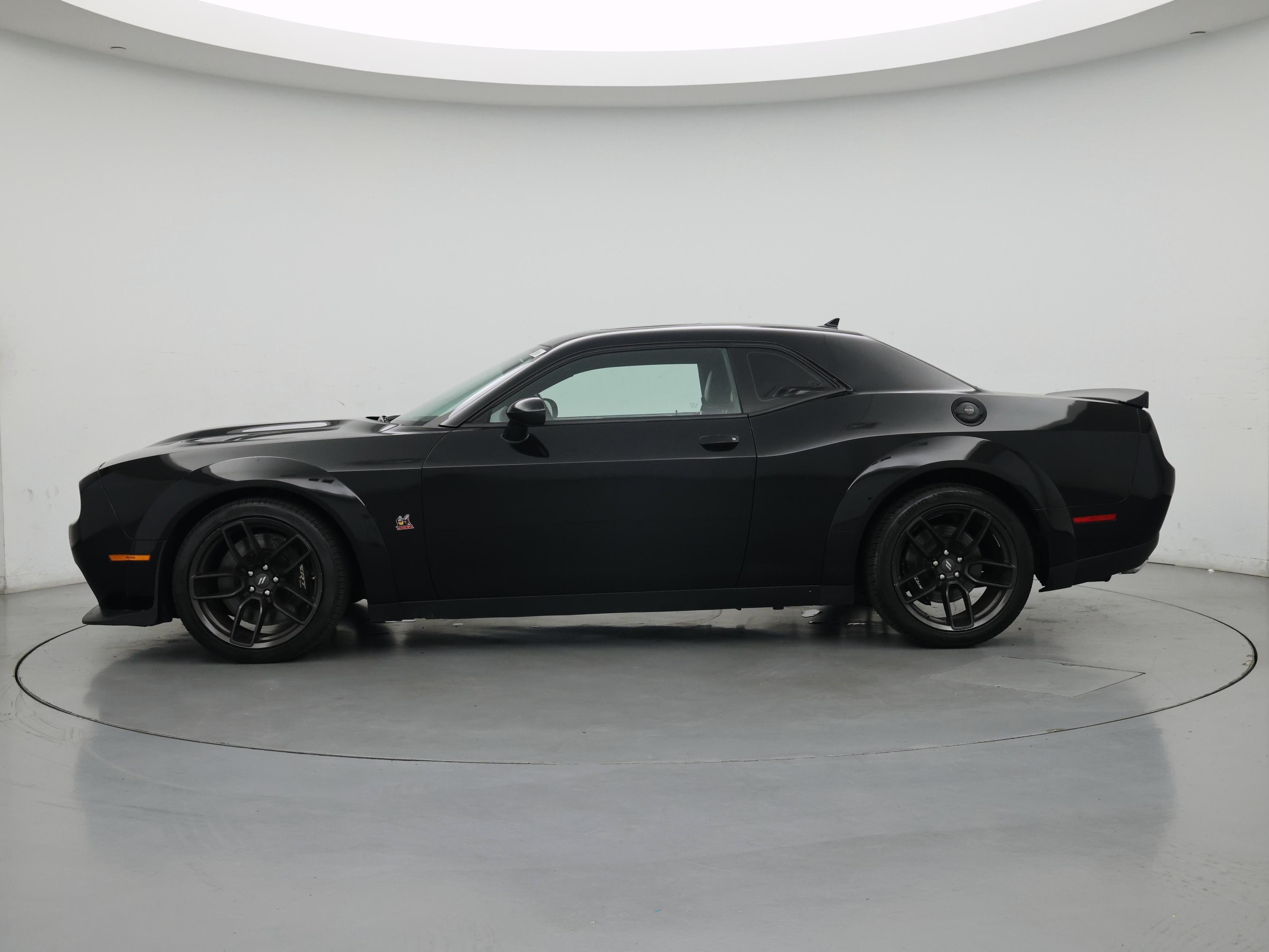 Thumbnail: 2022 Dodge Challenger - 3