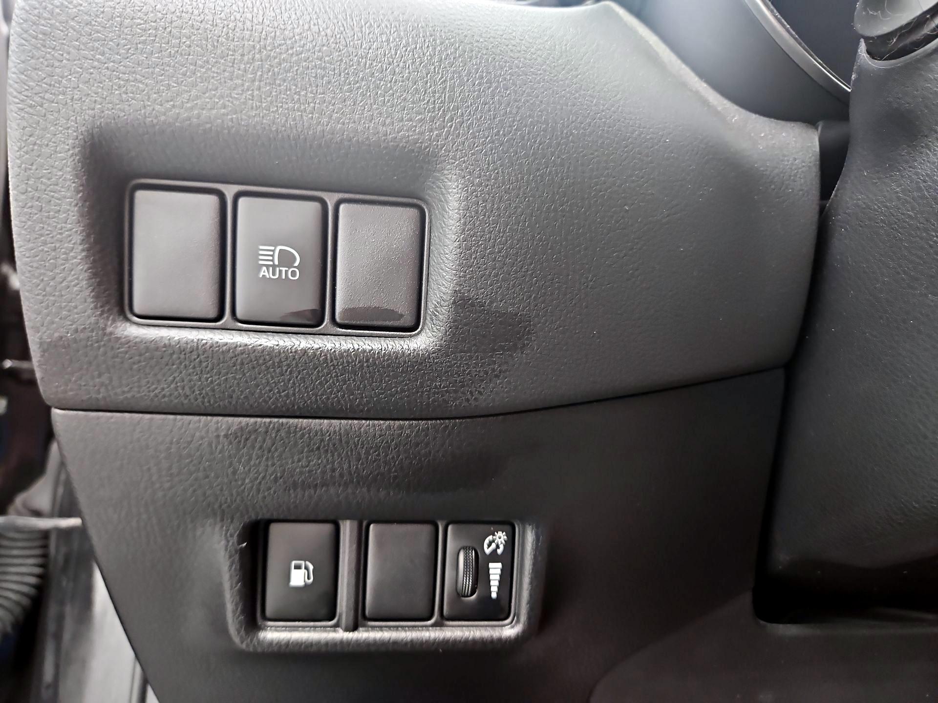 Thumbnail: 2021 Toyota C-HR - 13