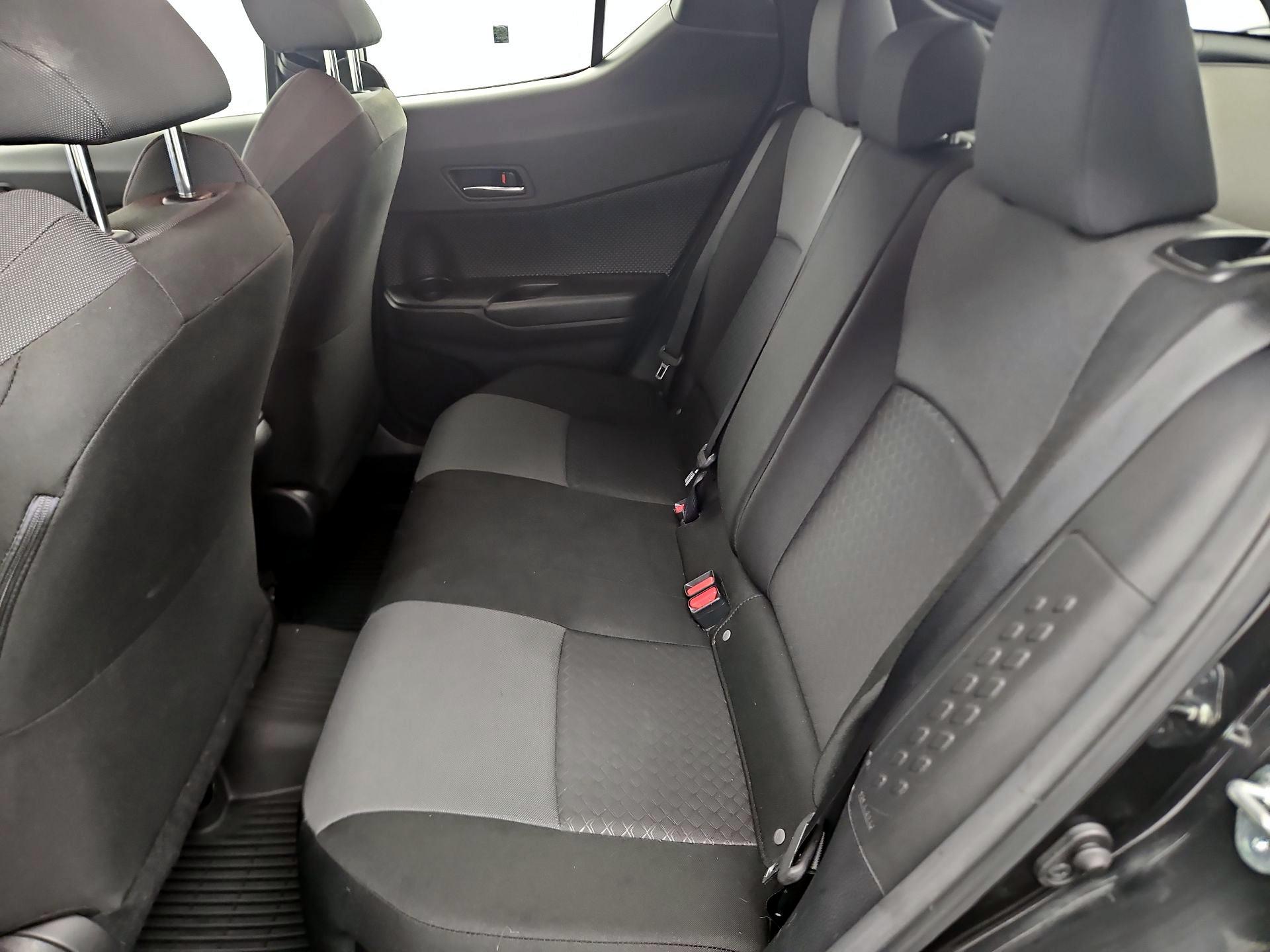 Thumbnail: 2021 Toyota C-HR - 18