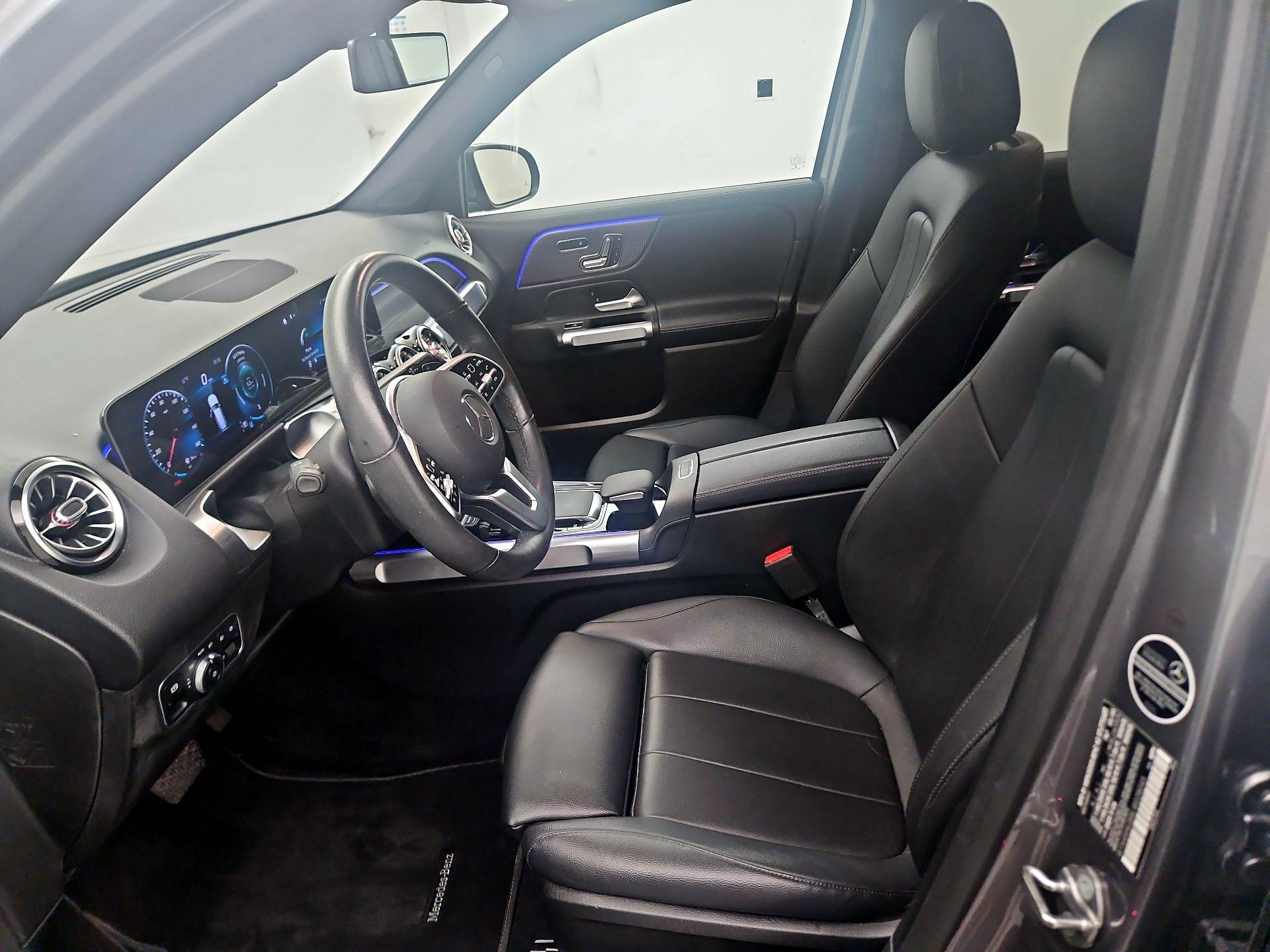 Thumbnail: 2020 Mercedes-Benz GLB - 11