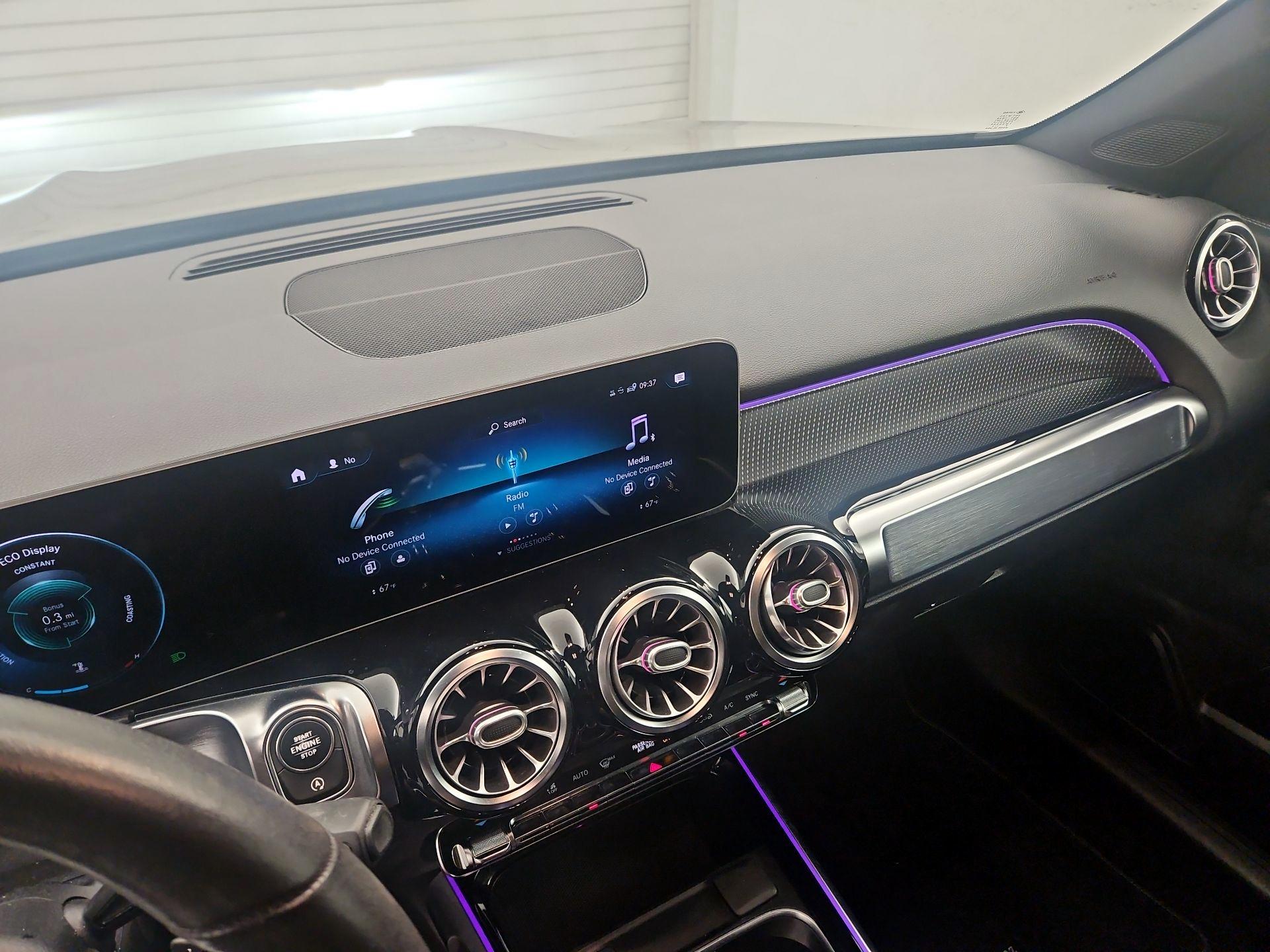 Thumbnail: 2020 Mercedes-Benz GLB - 13