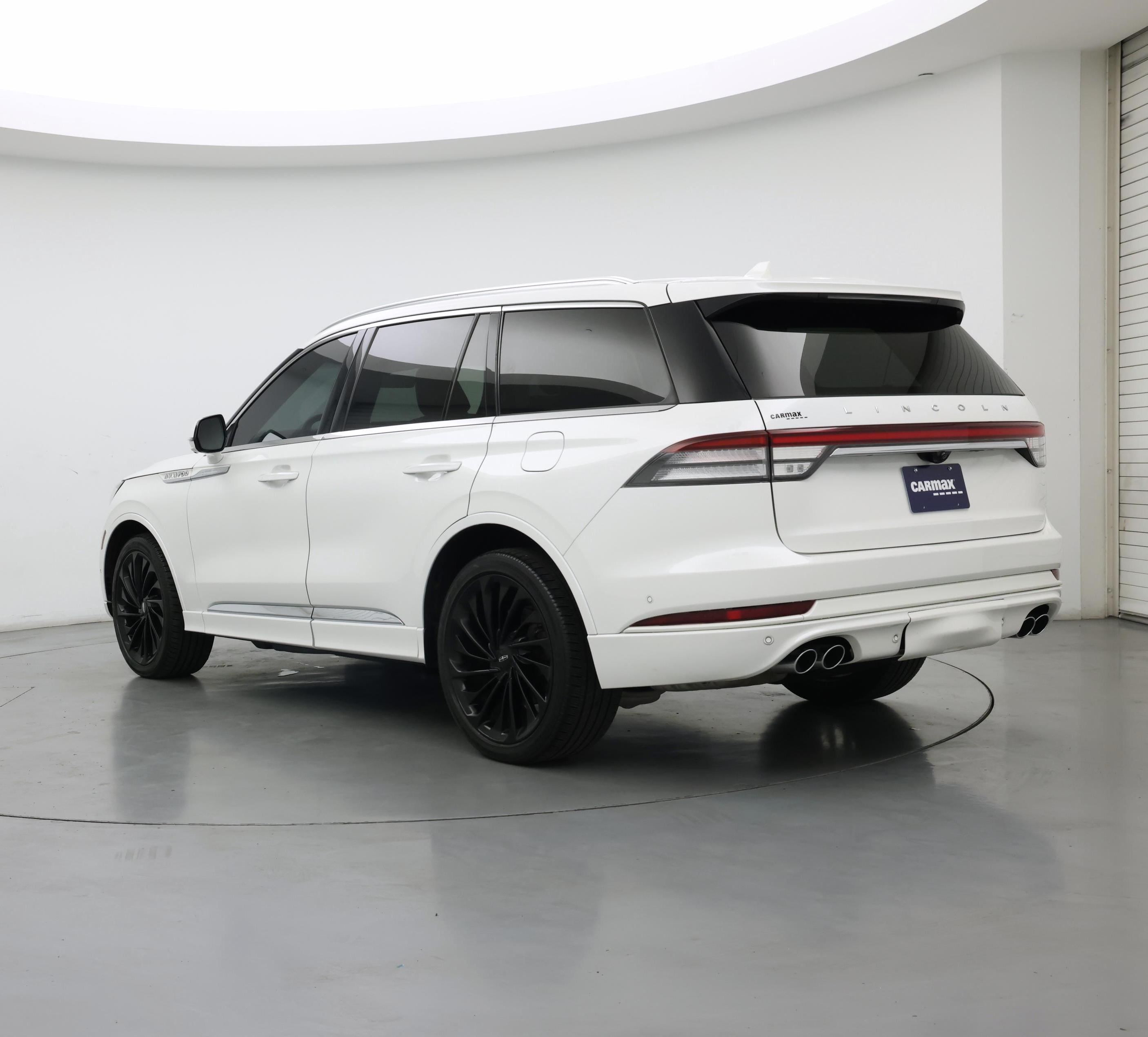Thumbnail: 2021 Lincoln Aviator - 2