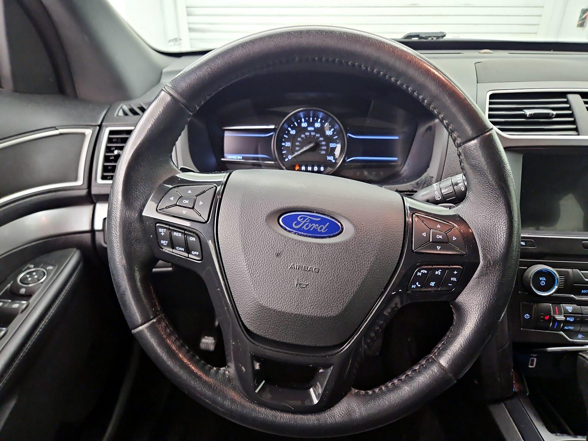 Thumbnail: 2017 Ford Explorer - 10