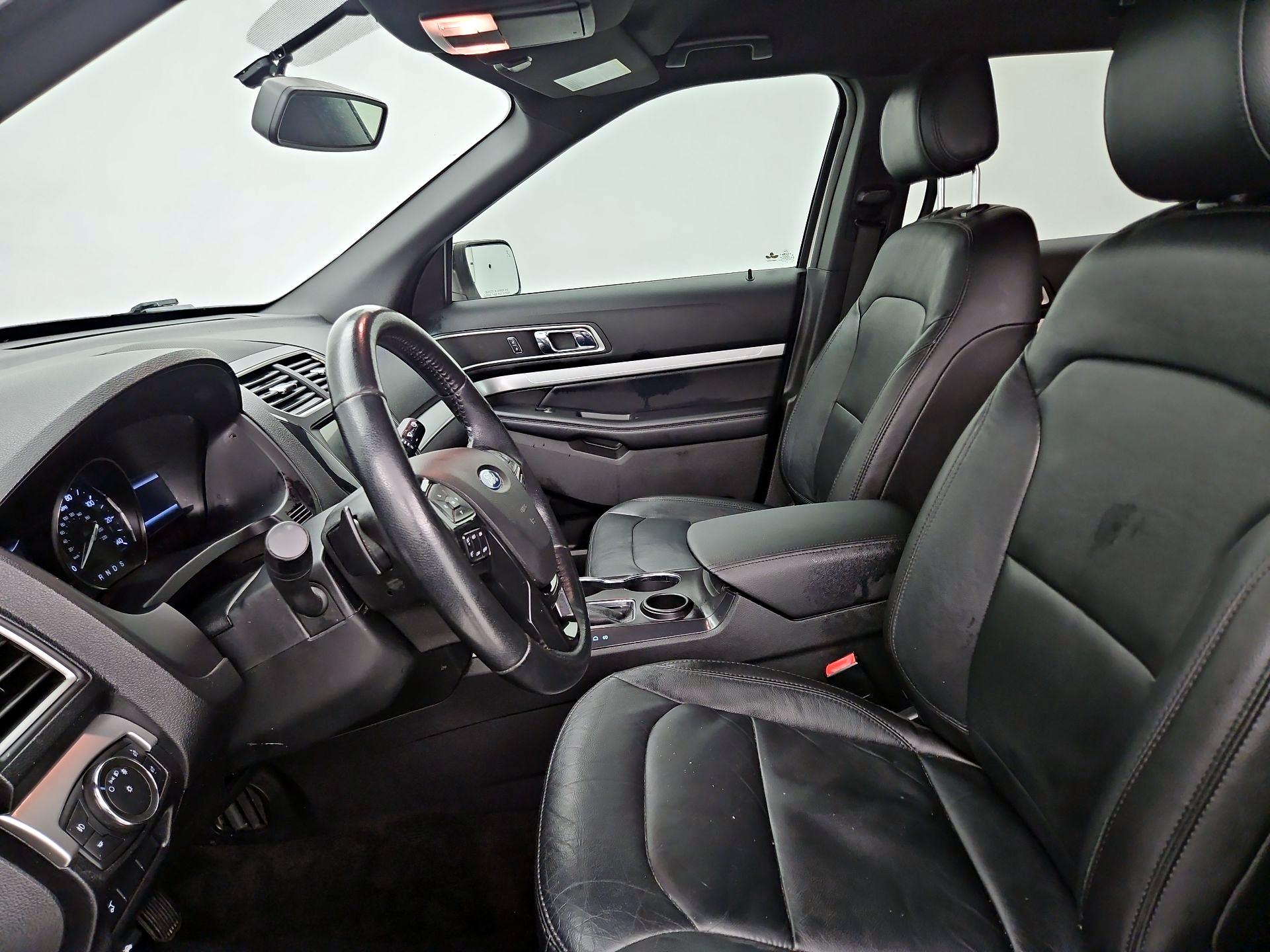 Thumbnail: 2017 Ford Explorer - 11