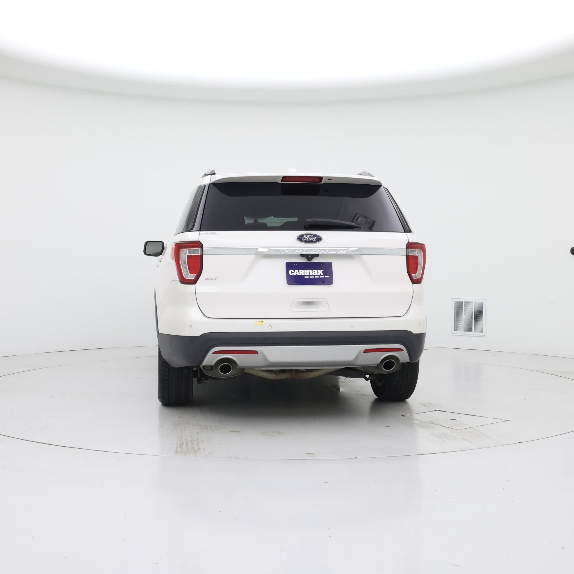 Thumbnail: 2017 Ford Explorer - 6