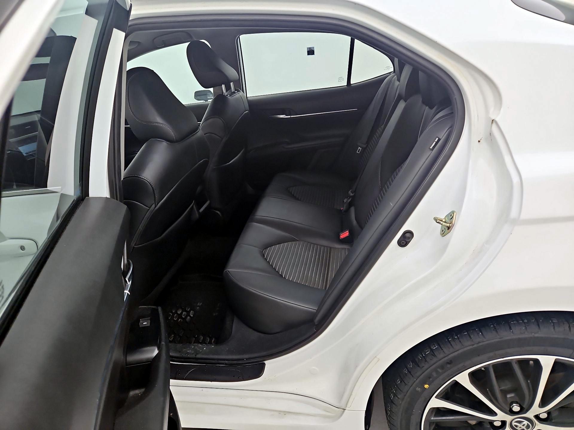 Thumbnail: 2020 Toyota Camry - 19