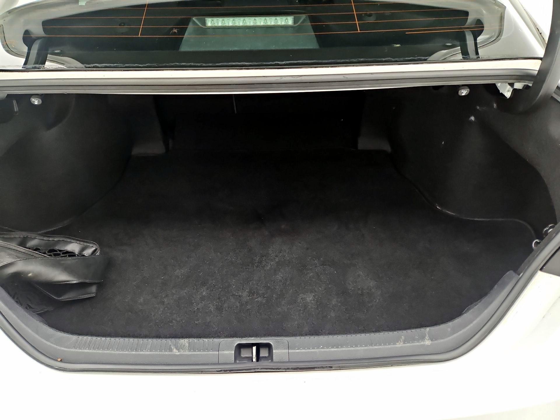 Thumbnail: 2020 Toyota Camry - 20