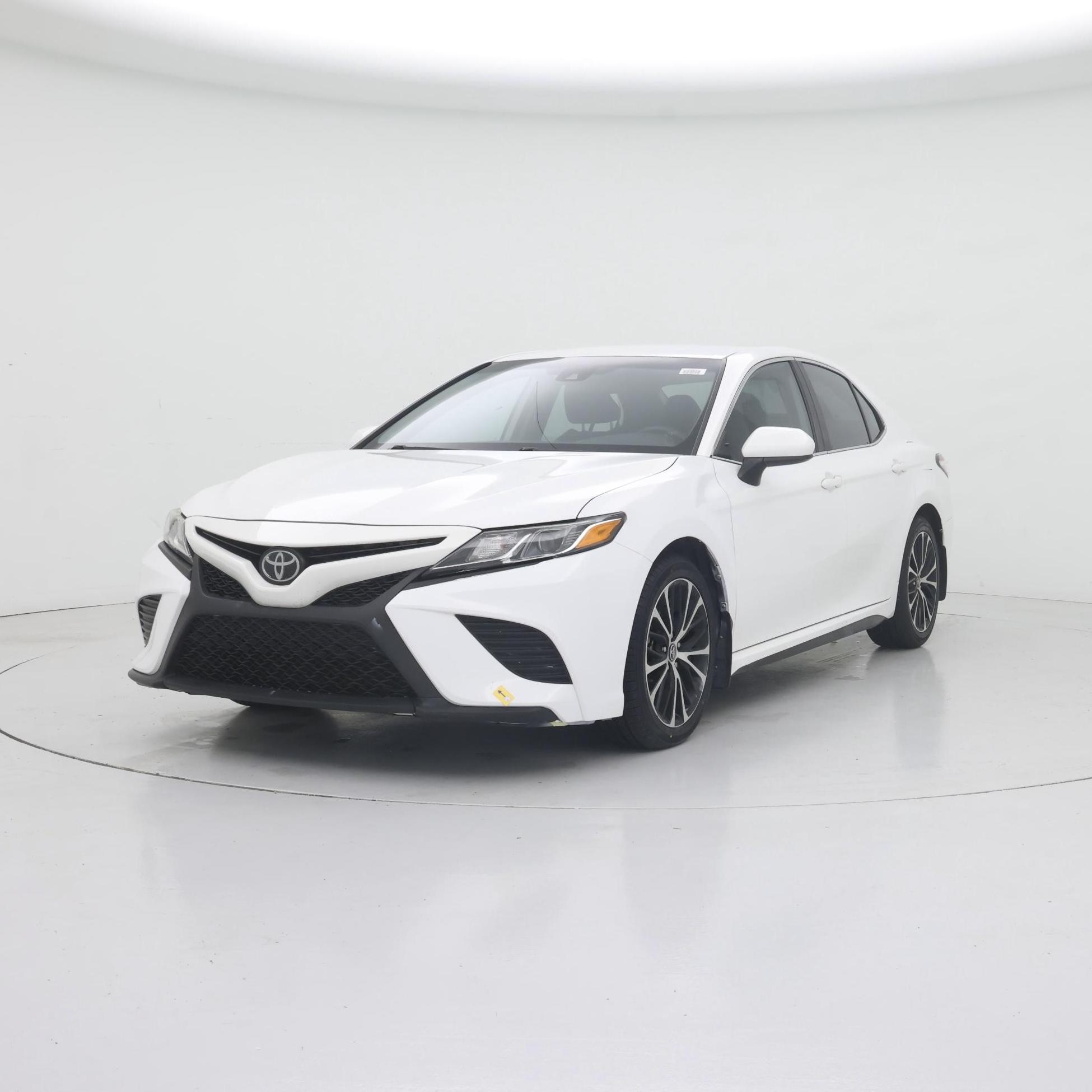 Thumbnail: 2020 Toyota Camry - 4