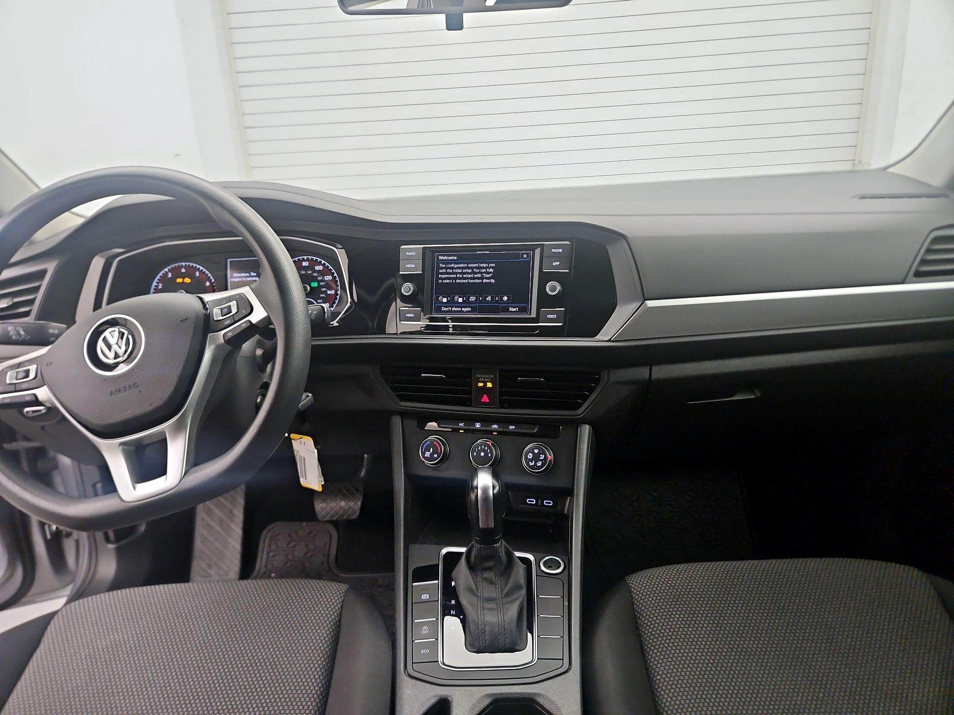 Thumbnail: 2021 Volkswagen Jetta - 9