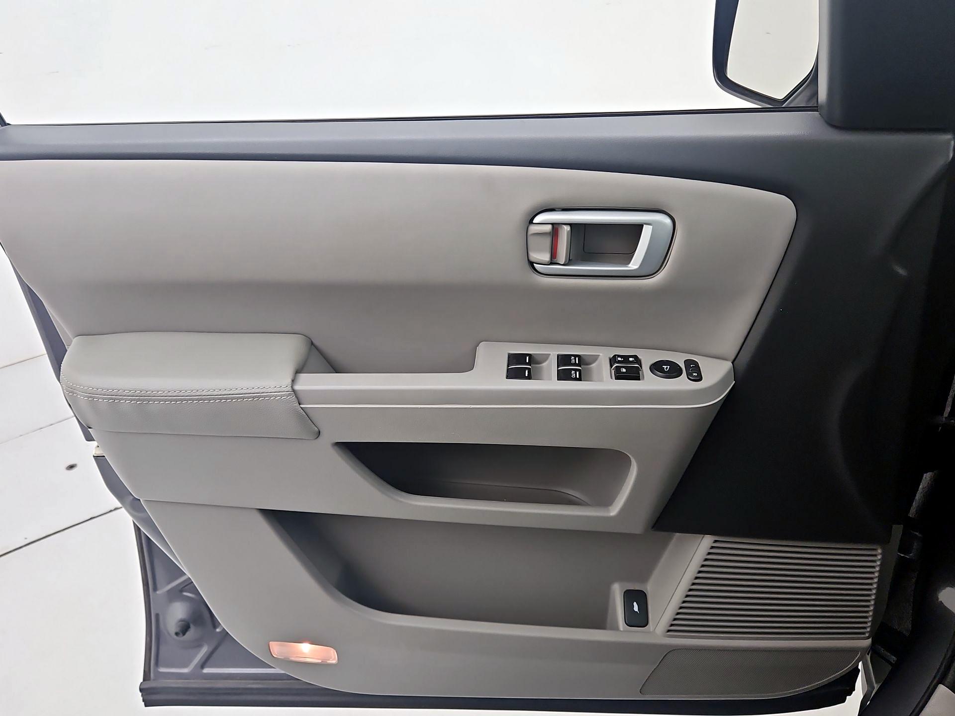 Thumbnail: 2015 Honda Pilot - 12