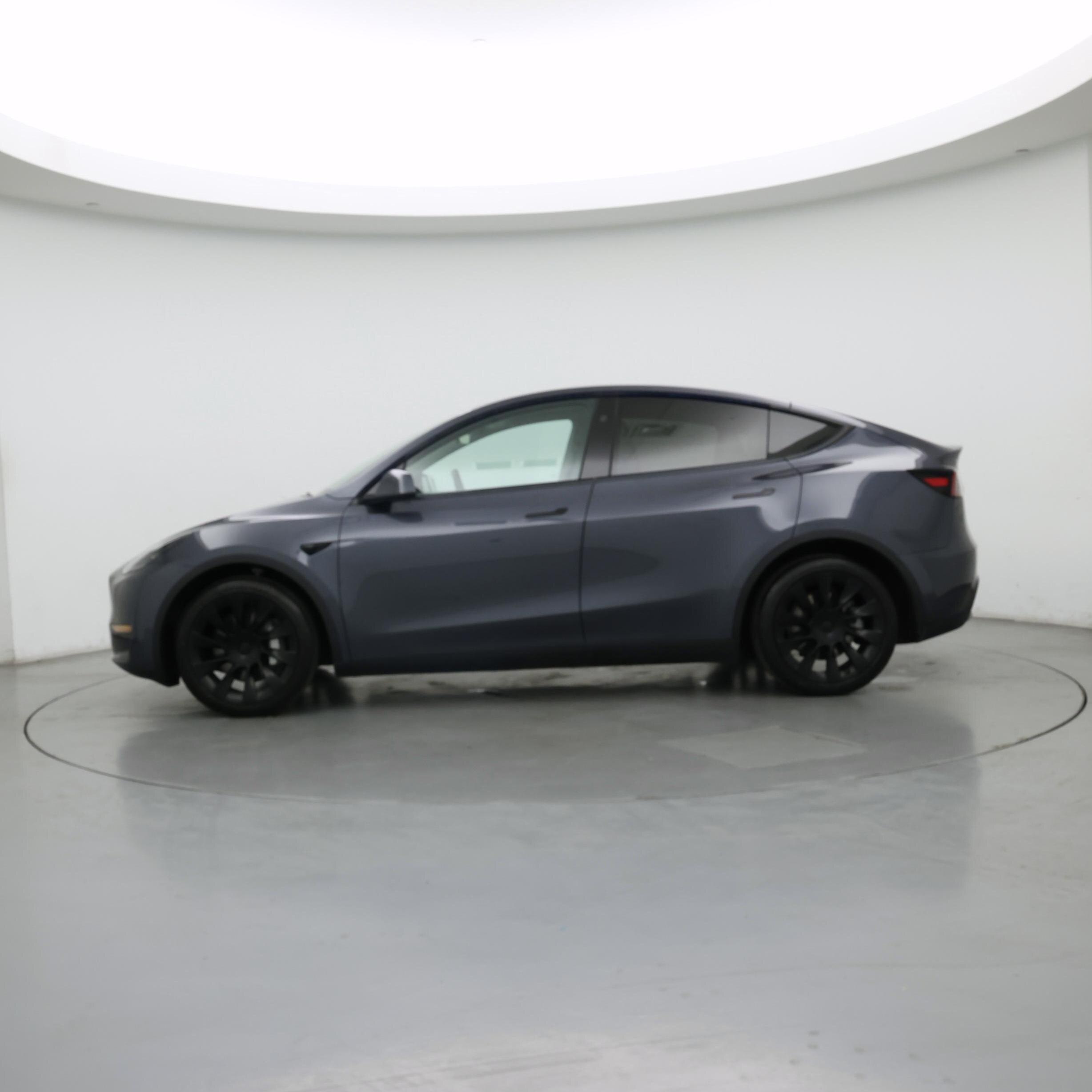 Thumbnail: 2023 Tesla Model Y - 3