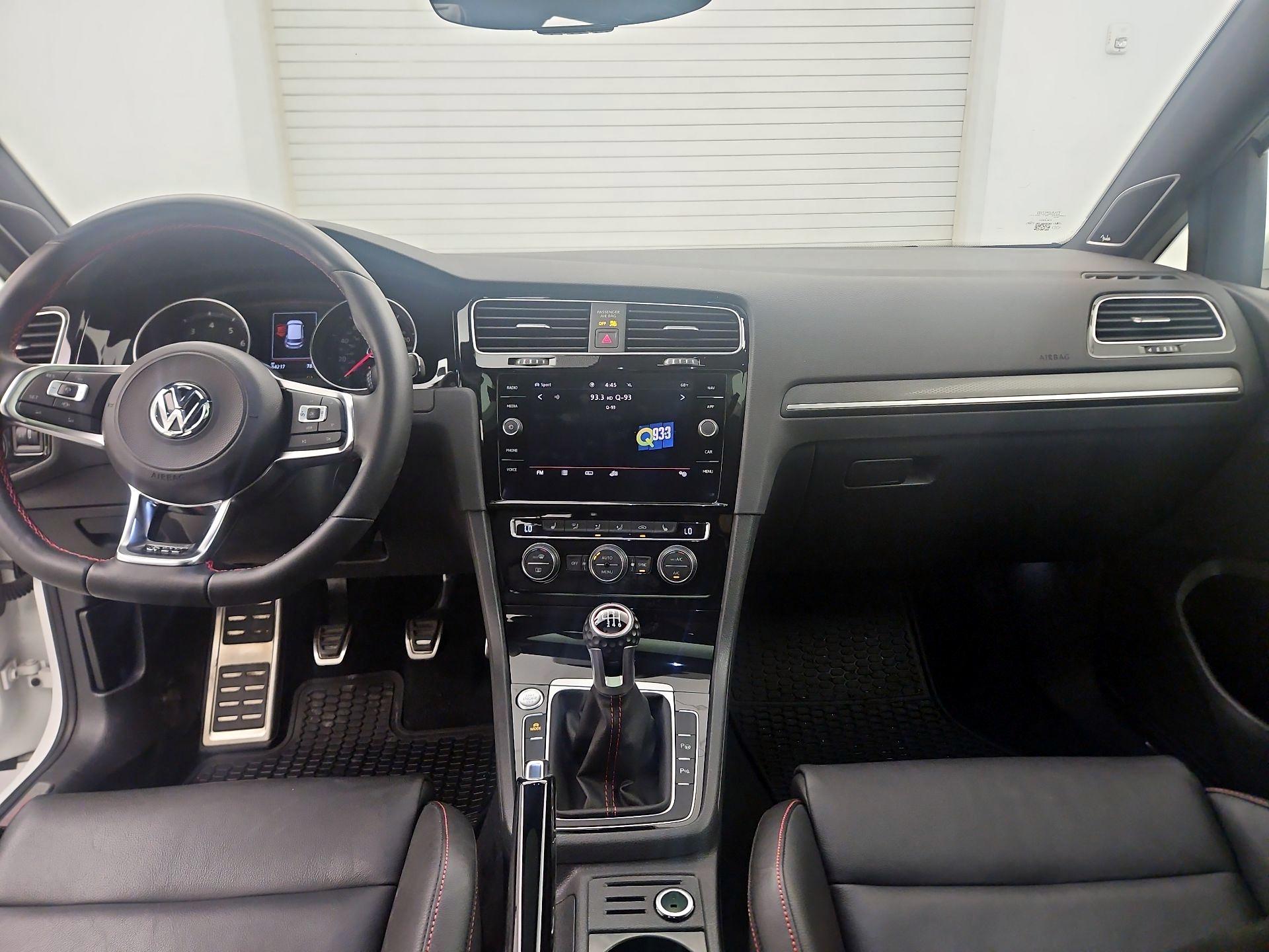 Thumbnail: 2020 Volkswagen Golf - 9