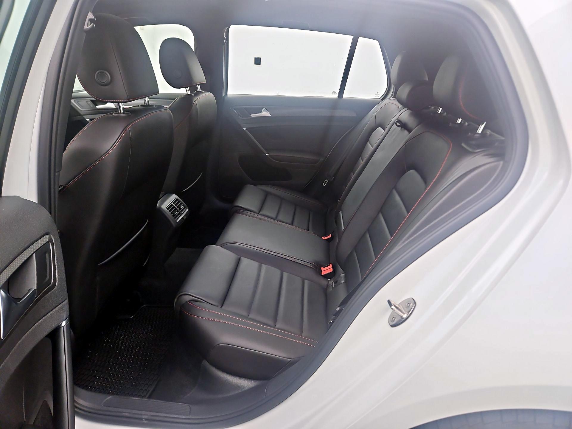 Thumbnail: 2020 Volkswagen Golf - 16