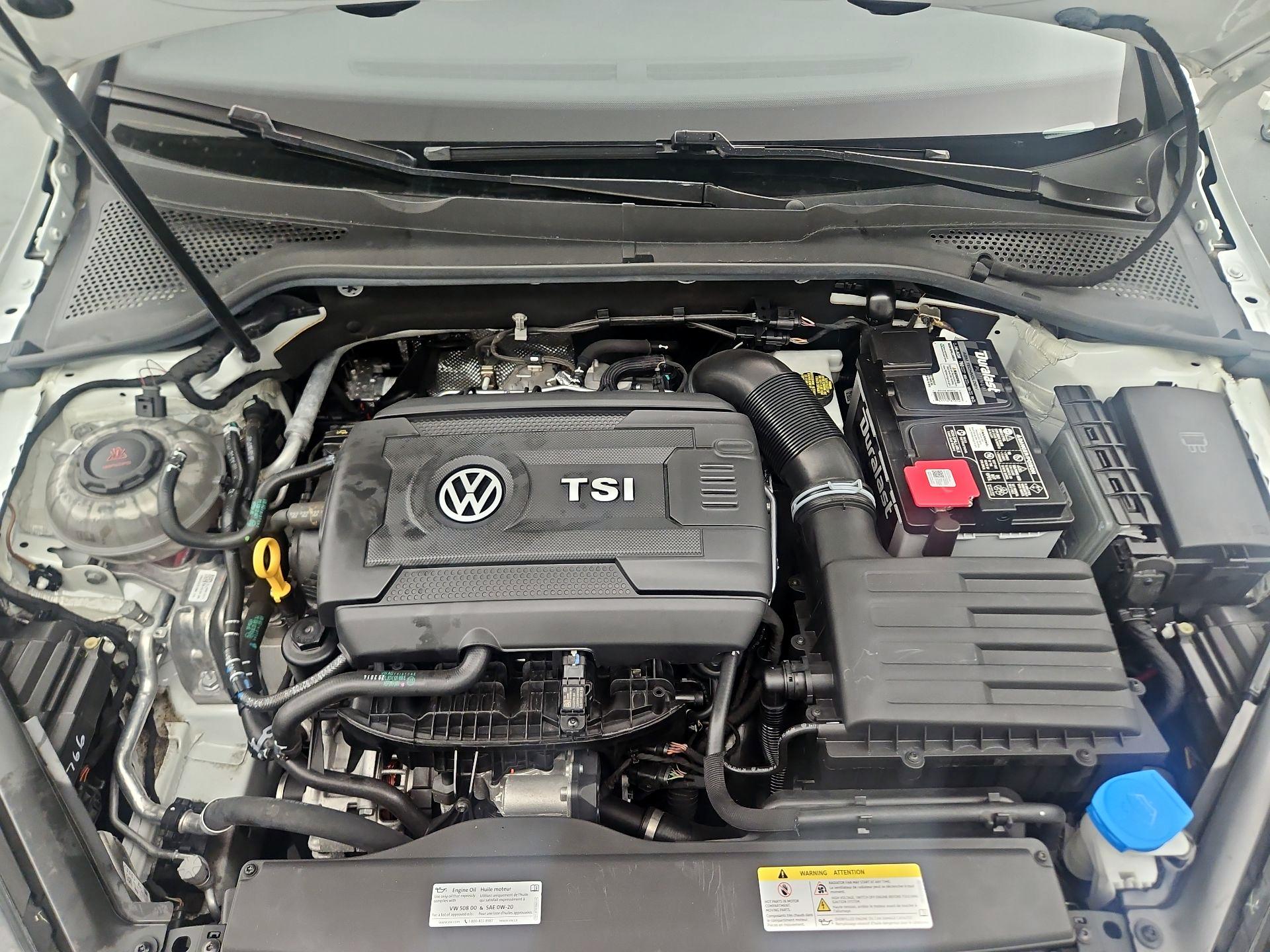 Thumbnail: 2020 Volkswagen Golf - 18