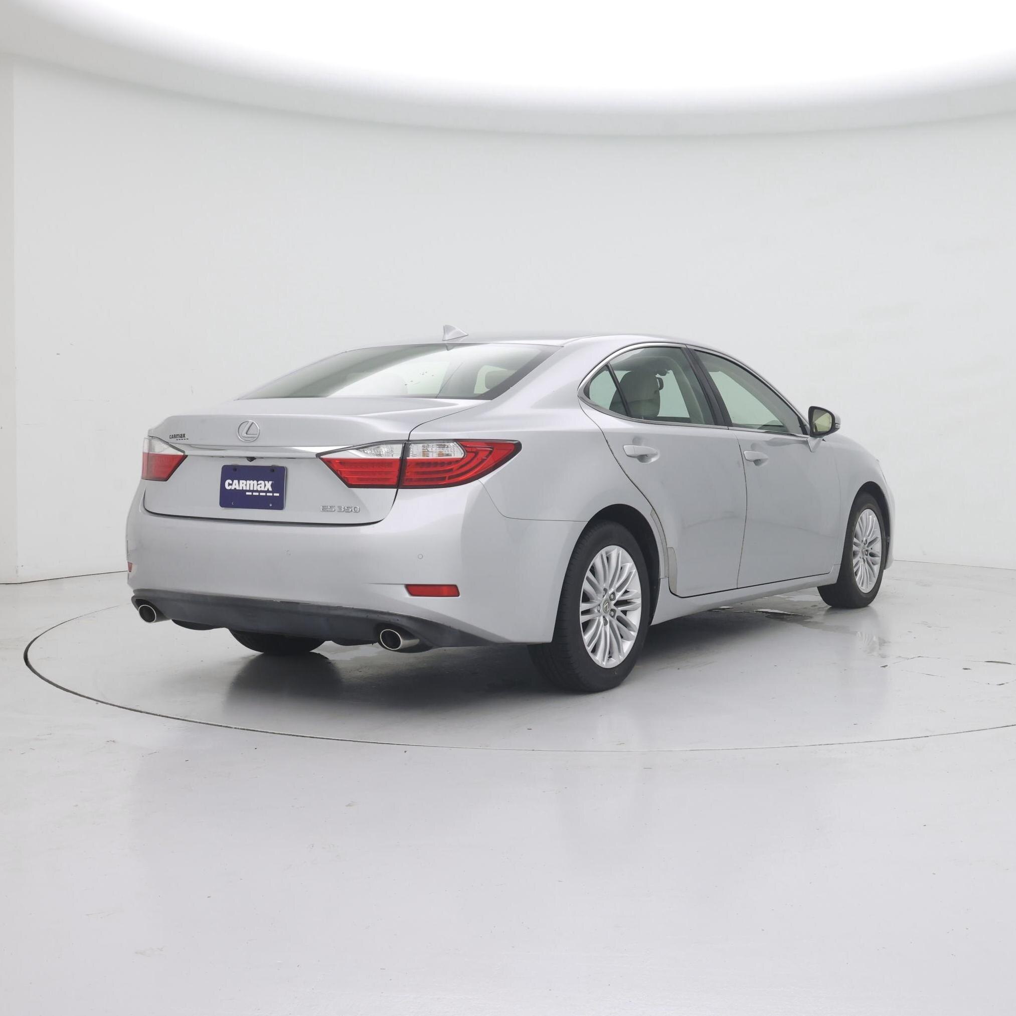 Thumbnail: 2015 Lexus ES - 8