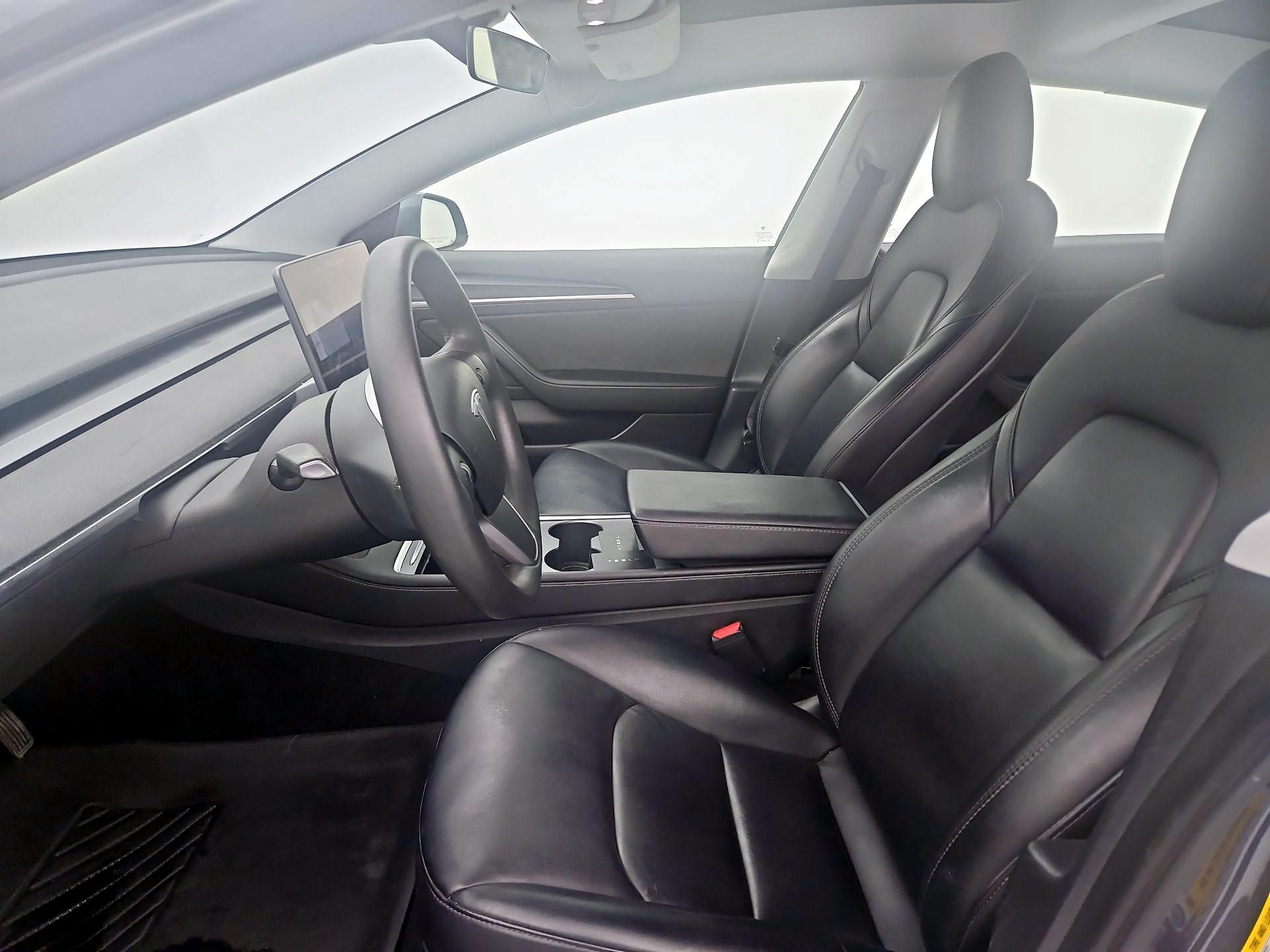 Thumbnail: 2021 Tesla Model 3 - 11