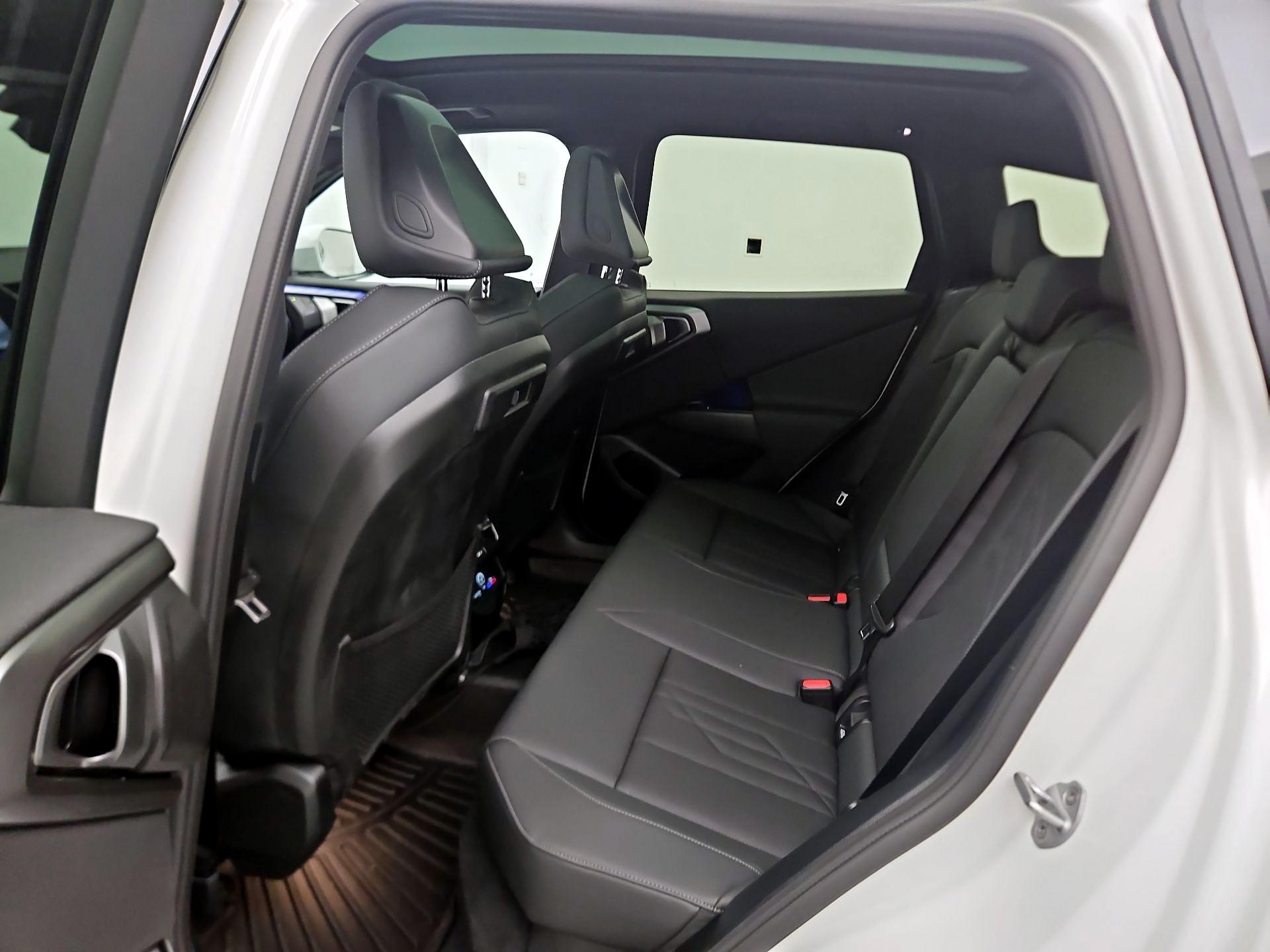 Thumbnail: 2026 BMW X3 - 18