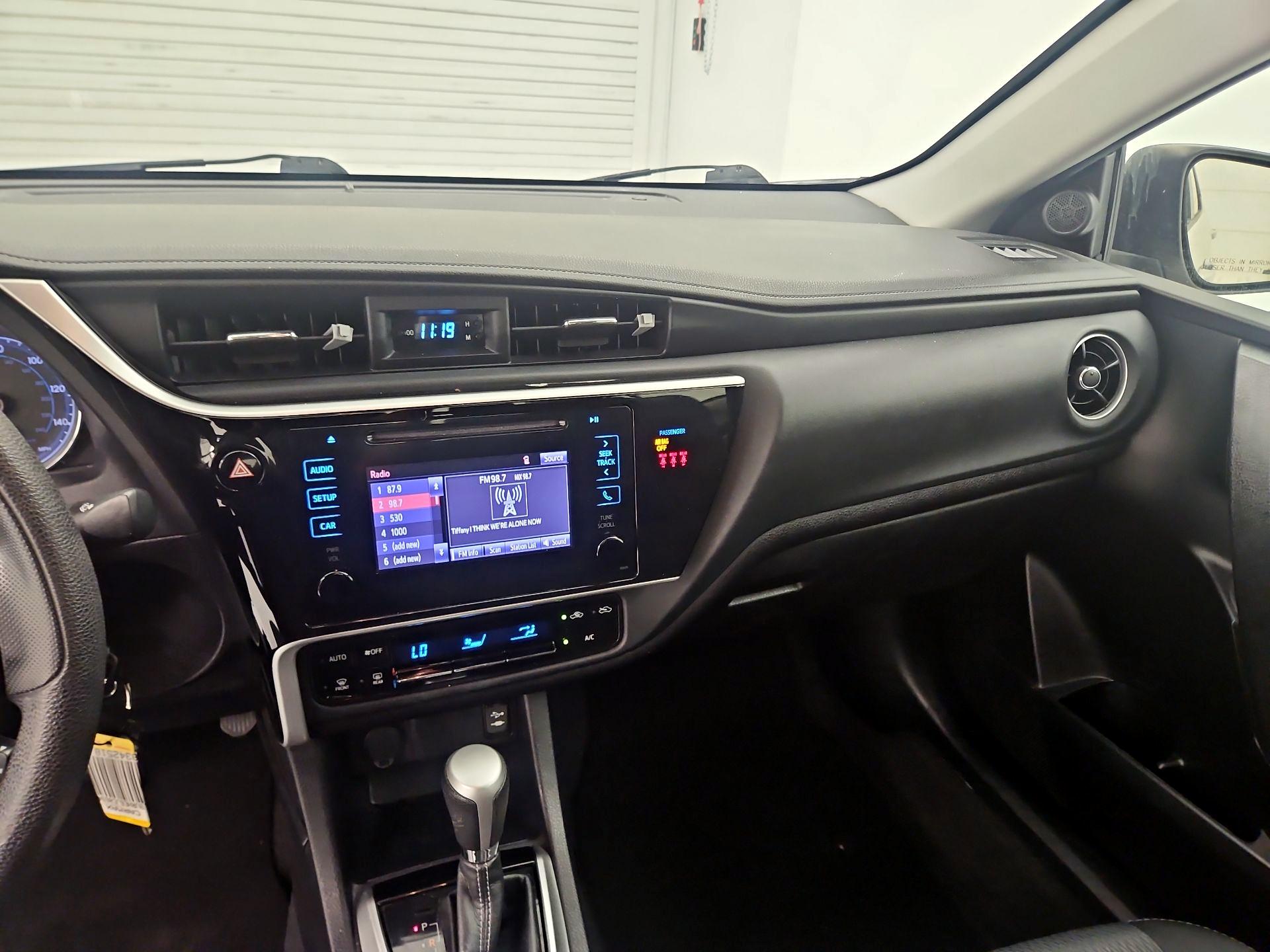 Thumbnail: 2018 Toyota Corolla - 9