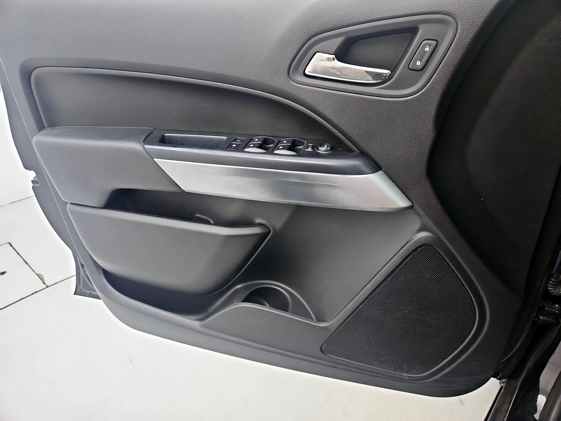 Thumbnail: 2020 Chevrolet Colorado - 12