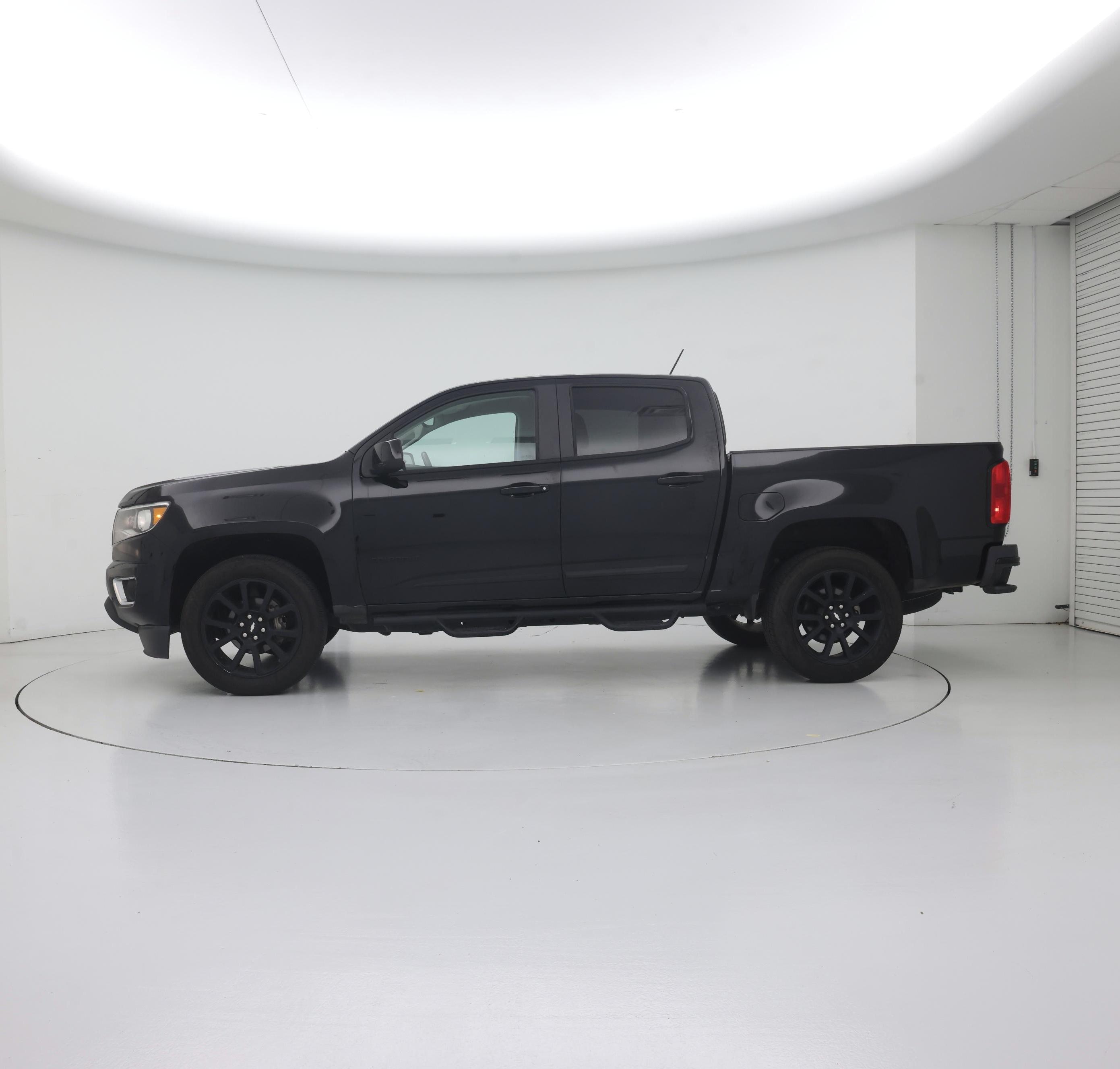 Thumbnail: 2020 Chevrolet Colorado - 3