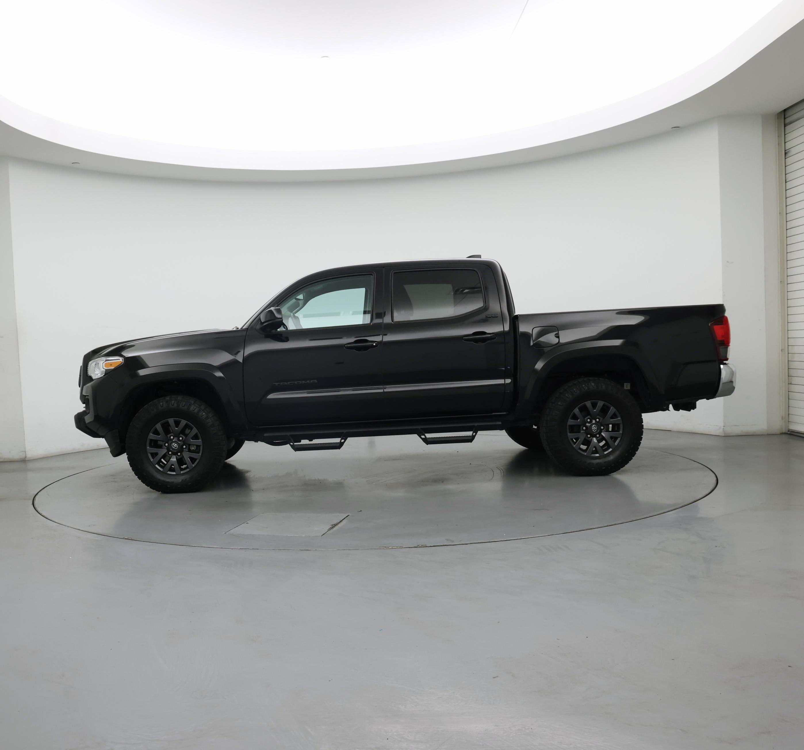 Thumbnail: 2023 Toyota Tacoma - 3
